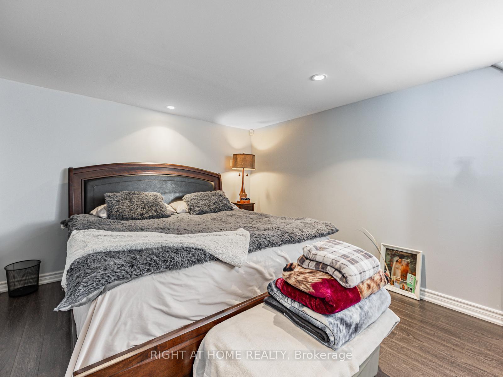 Photo 23 of 22 Jallan Drive, Ajax, Central West — HOMEH