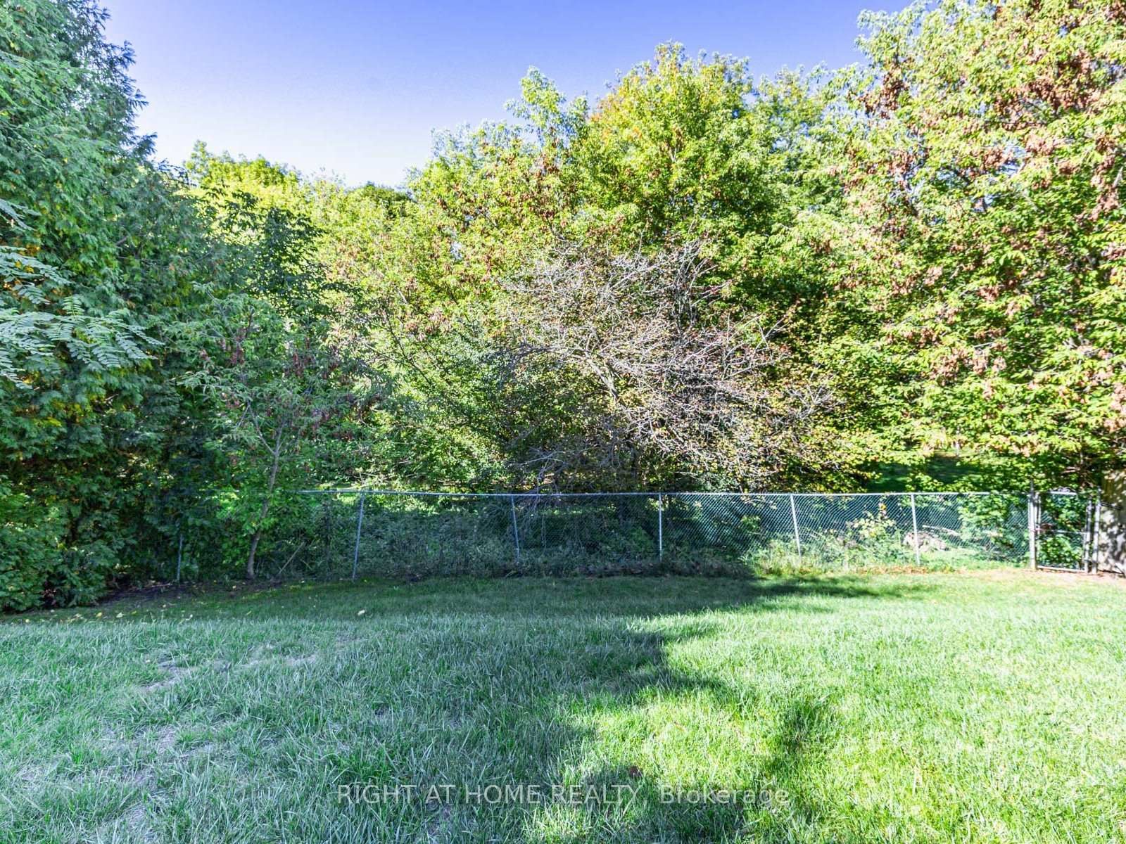 Photo 25 of 22 Jallan Drive, Ajax, Central West — HOMEH