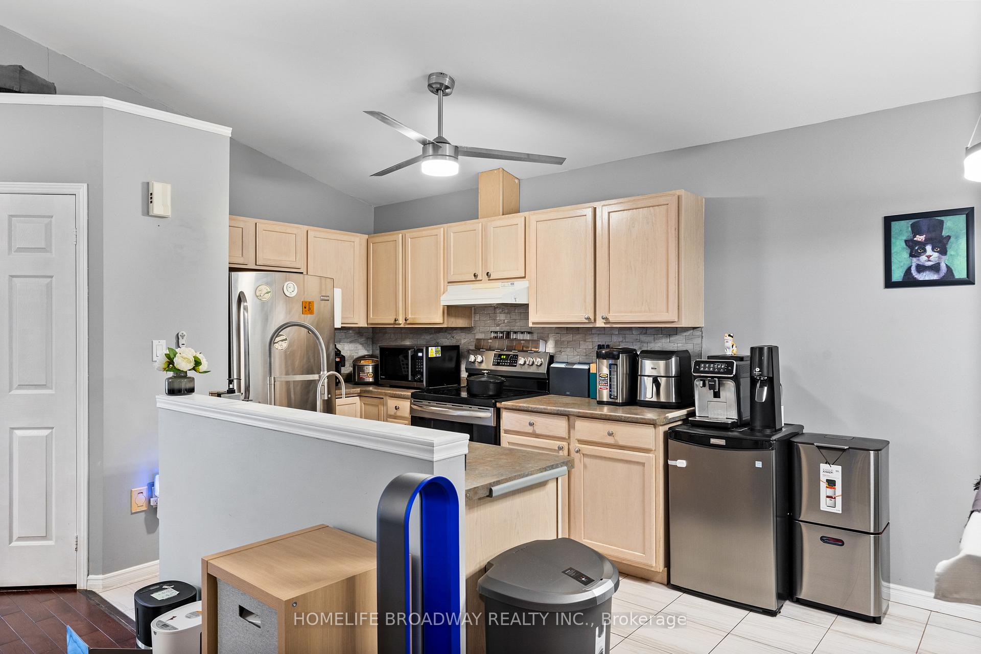Photo 3 of 3283 Northway Avenue, Windsor — HOMEH