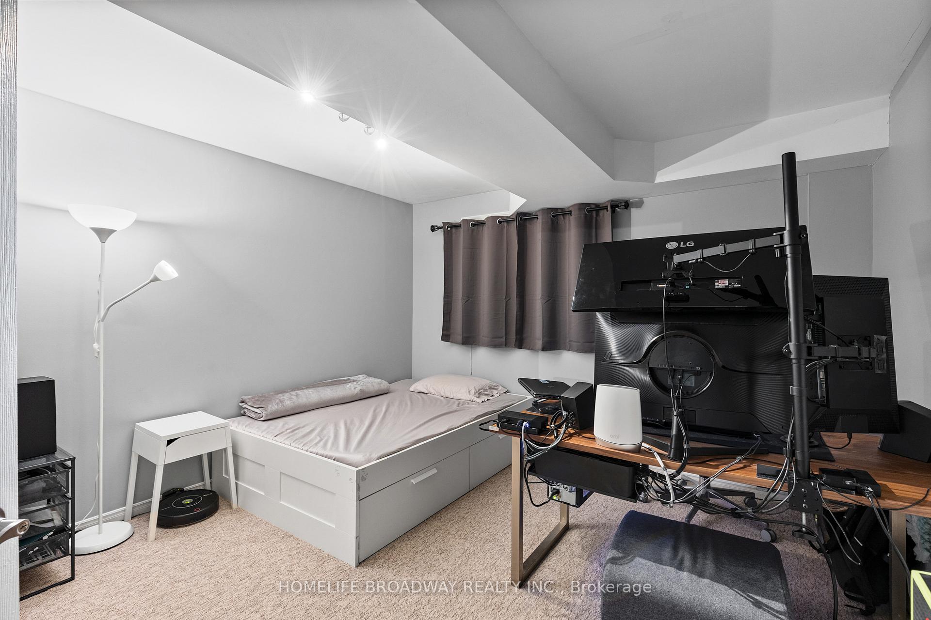 Photo 16 of 3283 Northway Avenue, Windsor — HOMEH