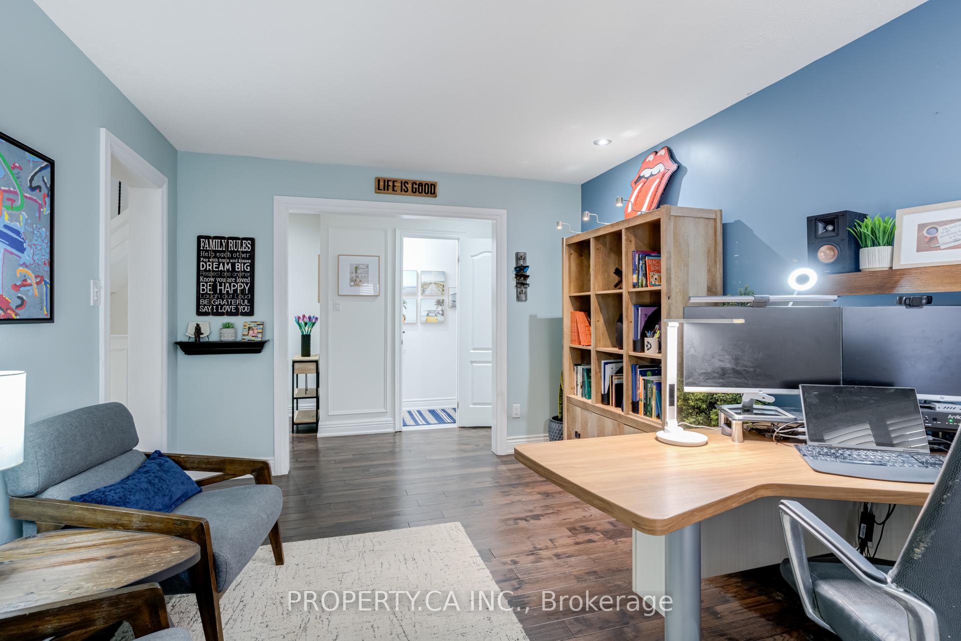 Photo 9 of 23 Gilmore Crescent, Vaughan, Brownridge — HOMEH