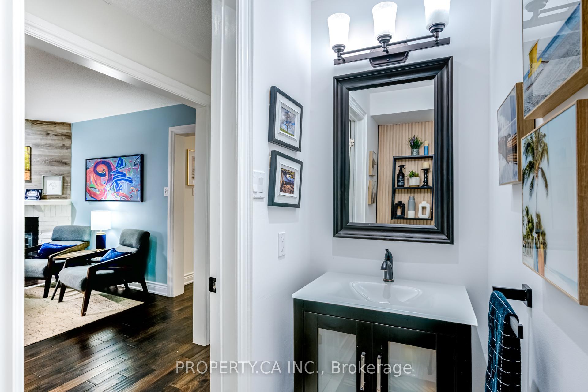 Photo 22 of 23 Gilmore Crescent, Vaughan, Brownridge — HOMEH