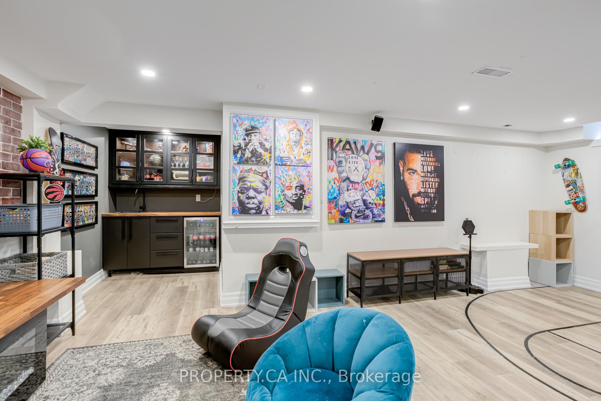 Photo 37 of 23 Gilmore Crescent, Vaughan, Brownridge — HOMEH