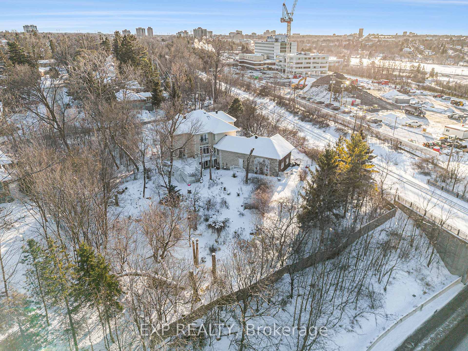 Photo 44 of 133 Balmoral Place, Ottawa, Faircrest Heights — HOMEH