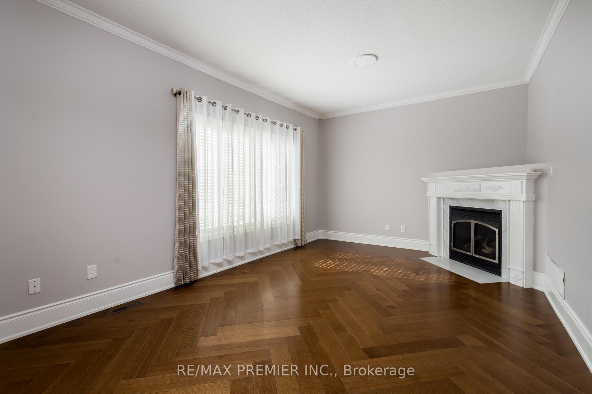 Photo 7 of 61 St Victor Drive, Vaughan, Vellore Village — HOMEH