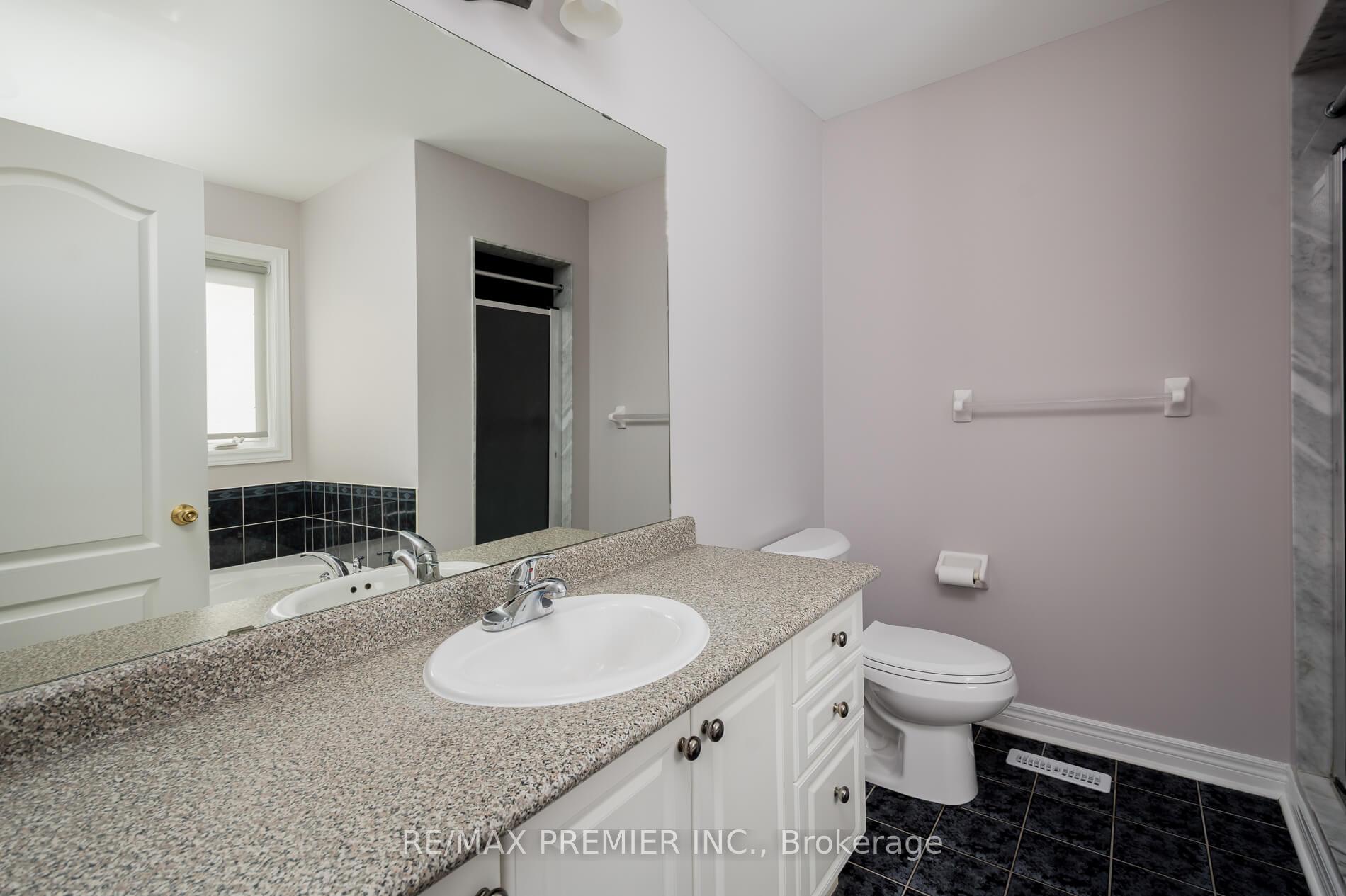 Photo 18 of 61 St Victor Drive, Vaughan, Vellore Village — HOMEH