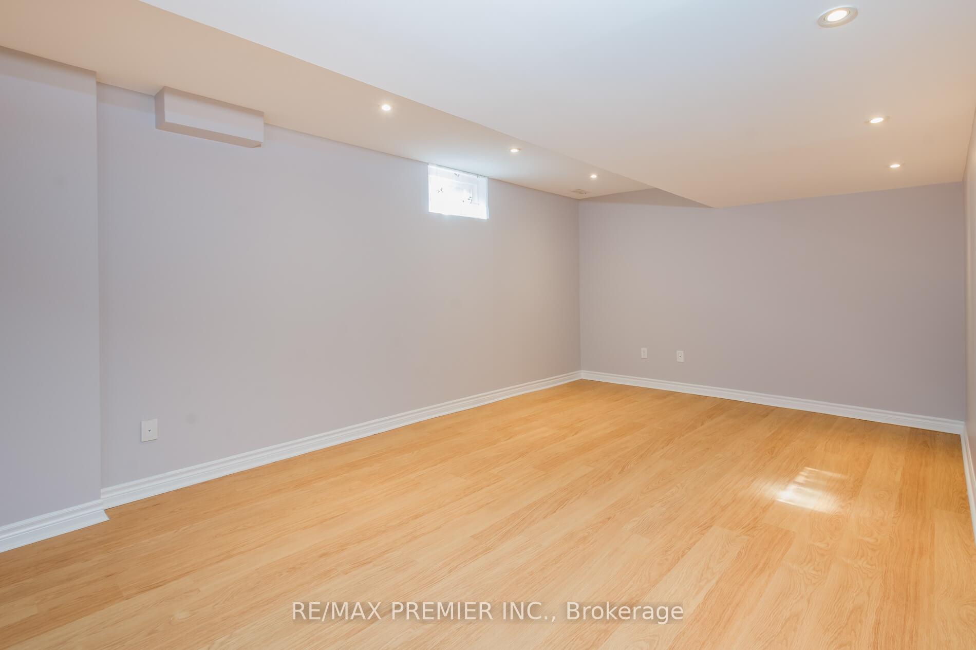 Photo 25 of 61 St Victor Drive, Vaughan, Vellore Village — HOMEH