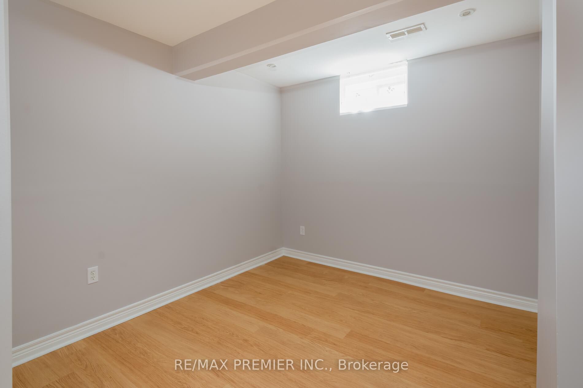 Photo 27 of 61 St Victor Drive, Vaughan, Vellore Village — HOMEH