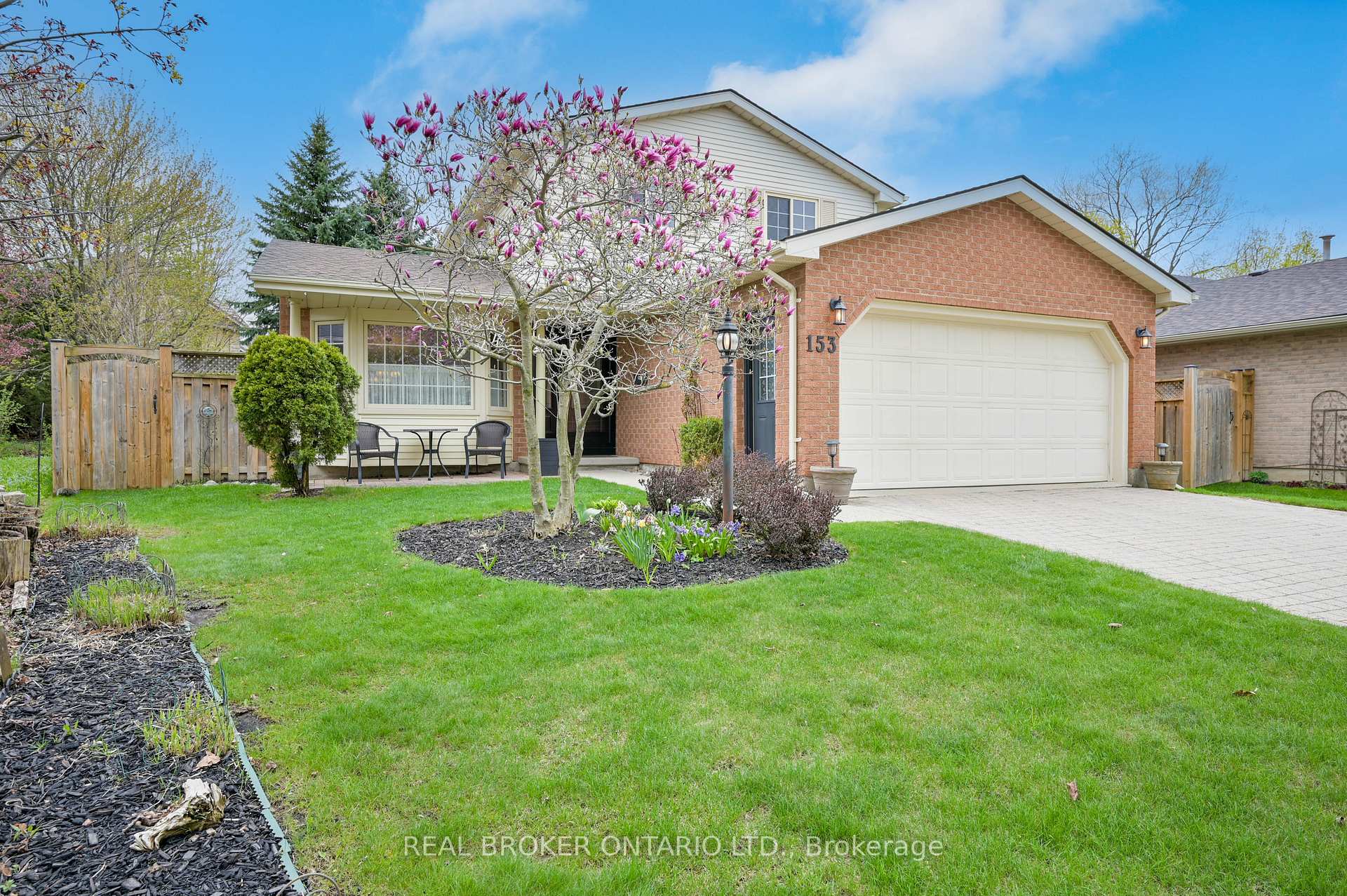 Photo 2 of 153 Thornberry Lane, Waterloo — HOMEH