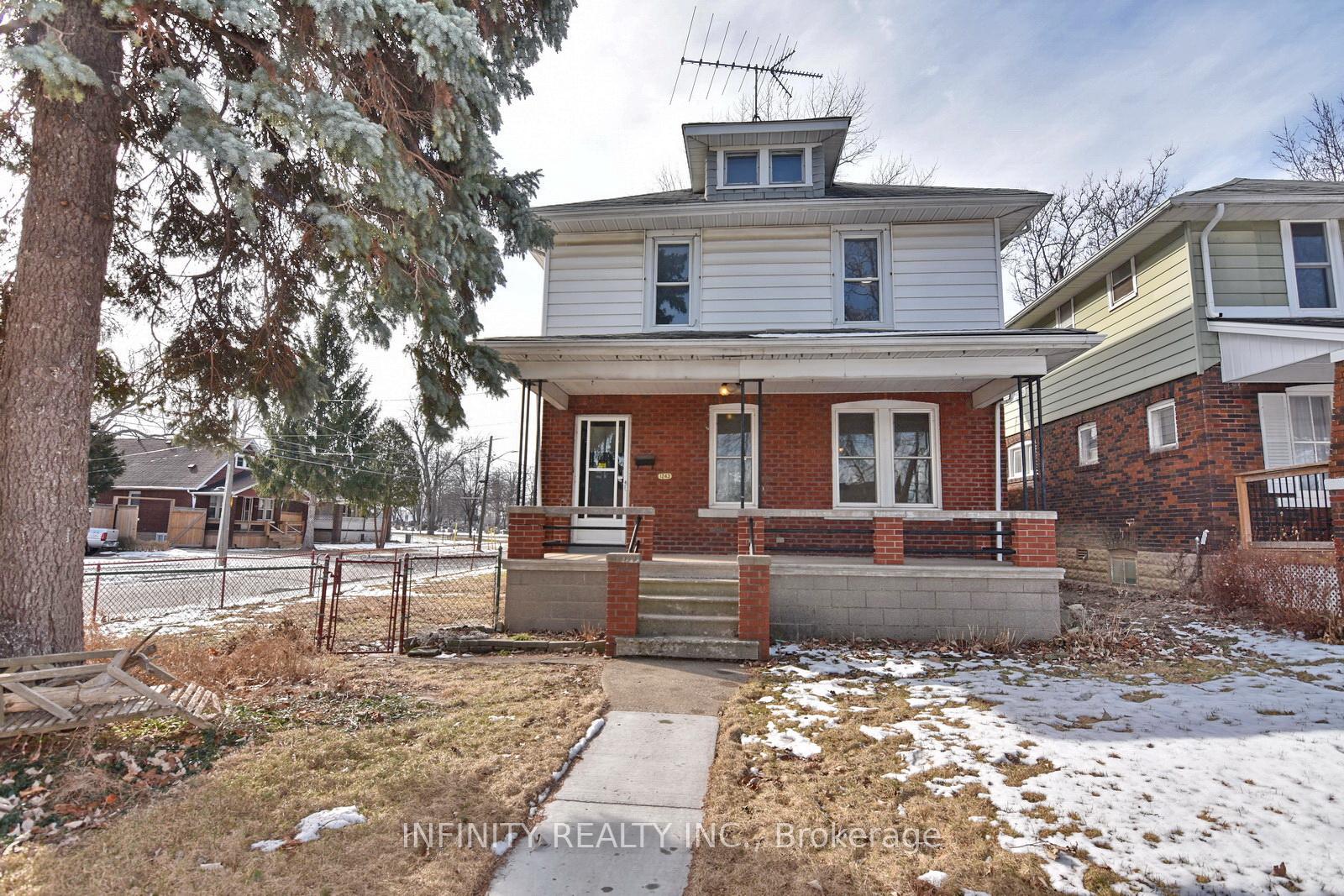 Photo 2 of 1243 Lillian Avenue, Windsor — HOMEH