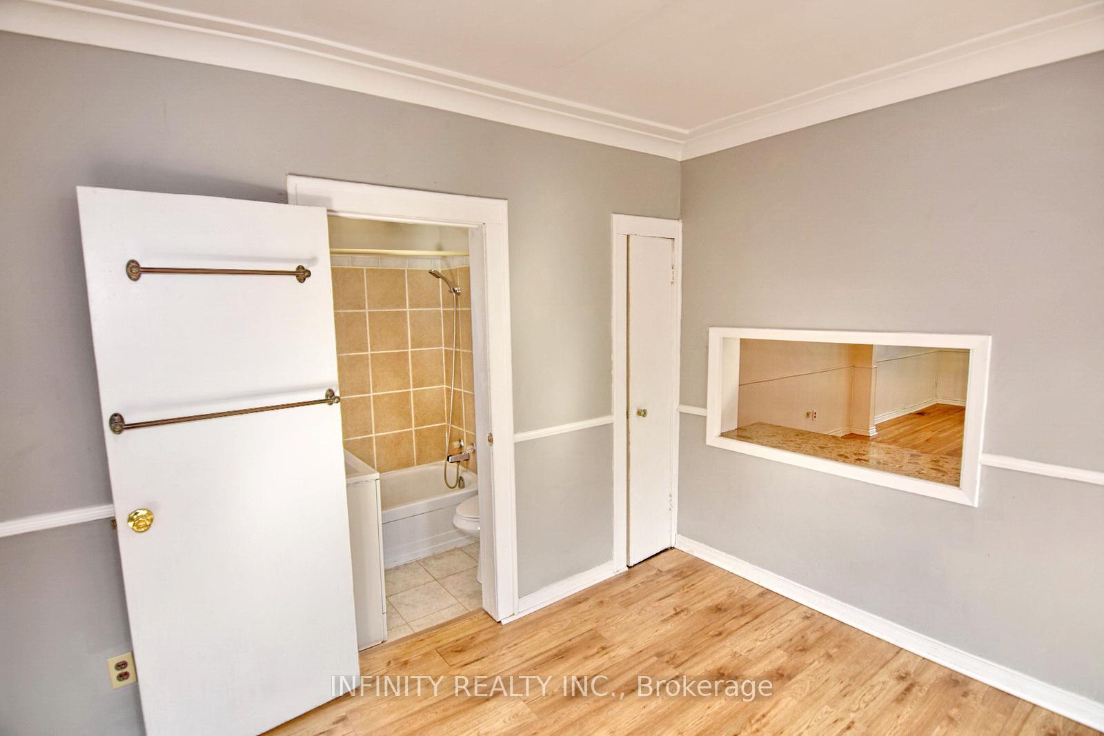 Photo 18 of 1243 Lillian Avenue, Windsor — HOMEH