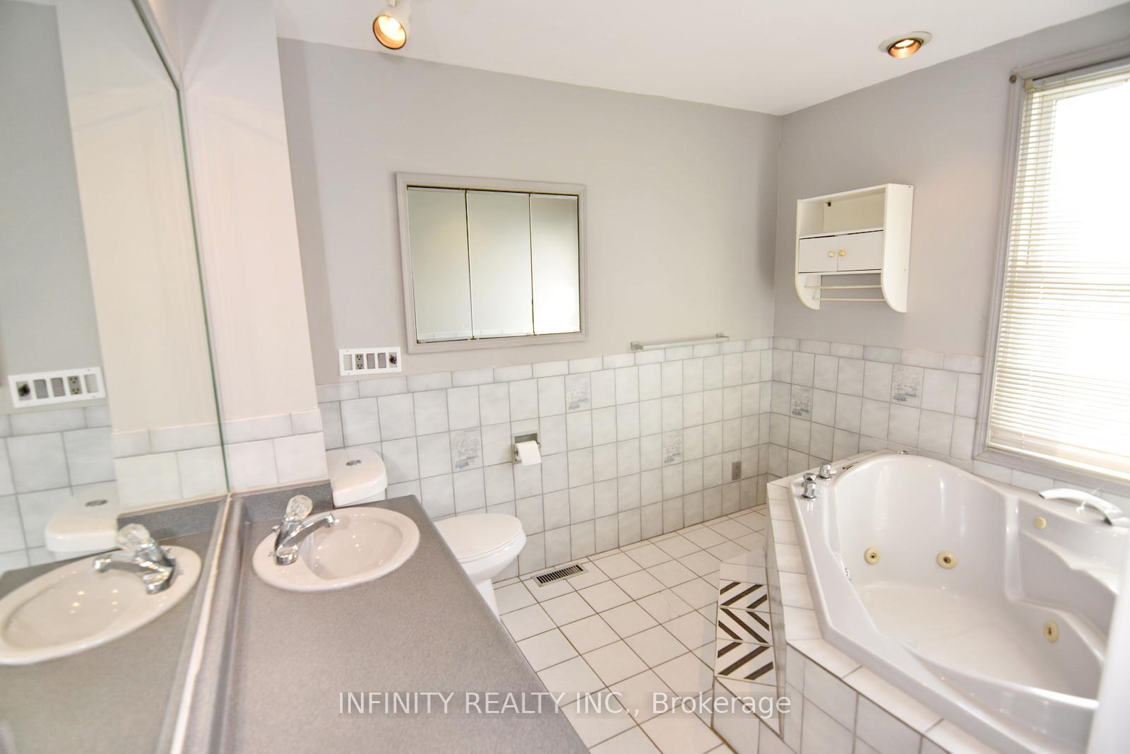 Photo 25 of 1243 Lillian Avenue, Windsor — HOMEH