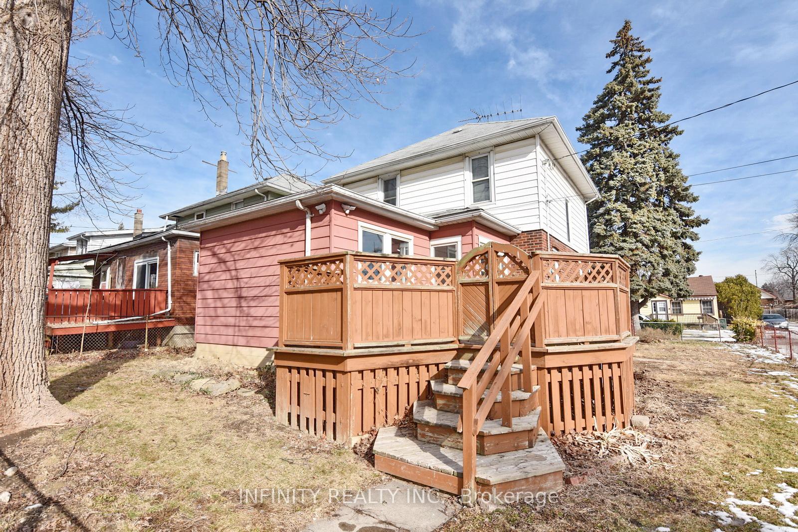 Photo 38 of 1243 Lillian Avenue, Windsor — HOMEH