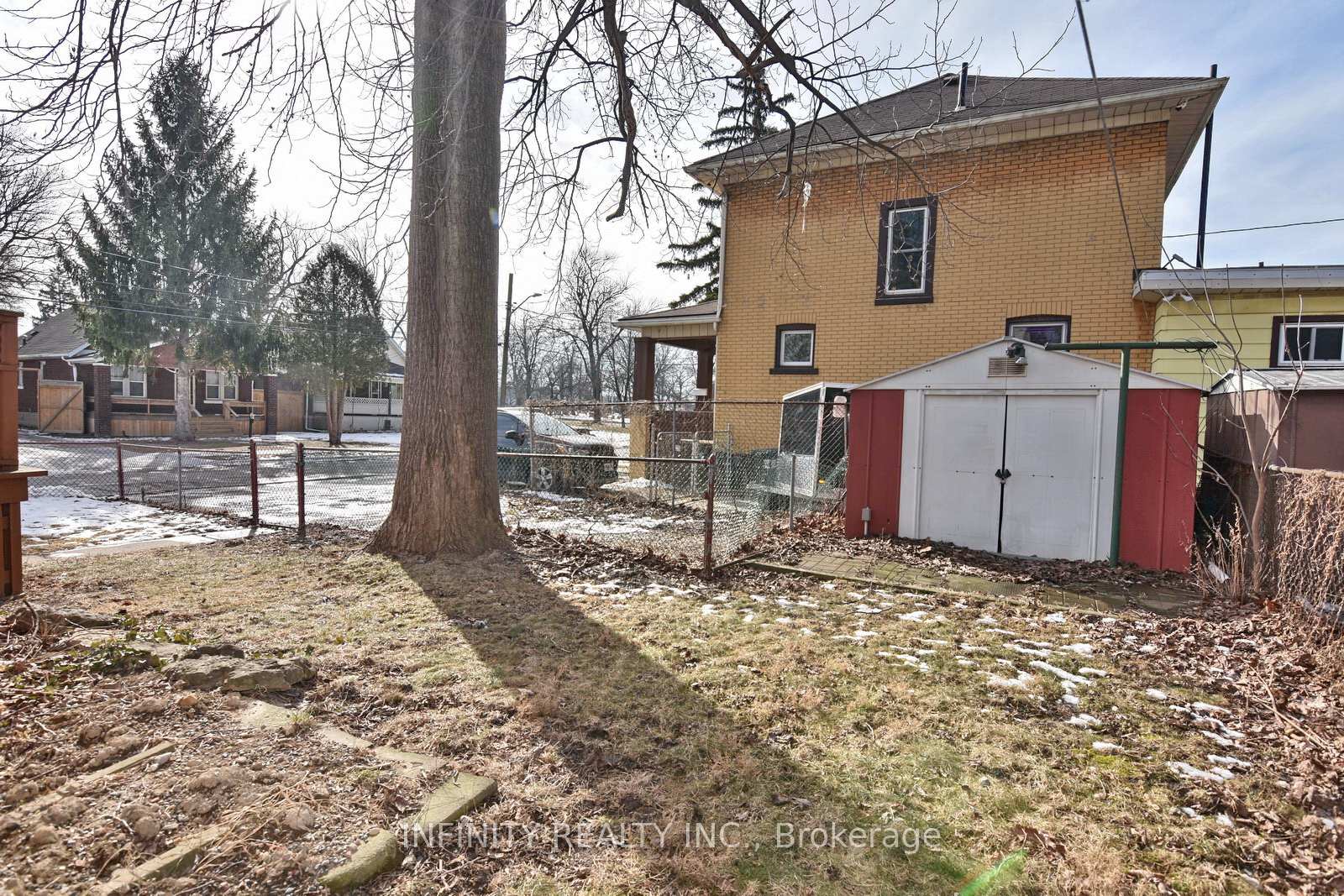 Photo 40 of 1243 Lillian Avenue, Windsor — HOMEH