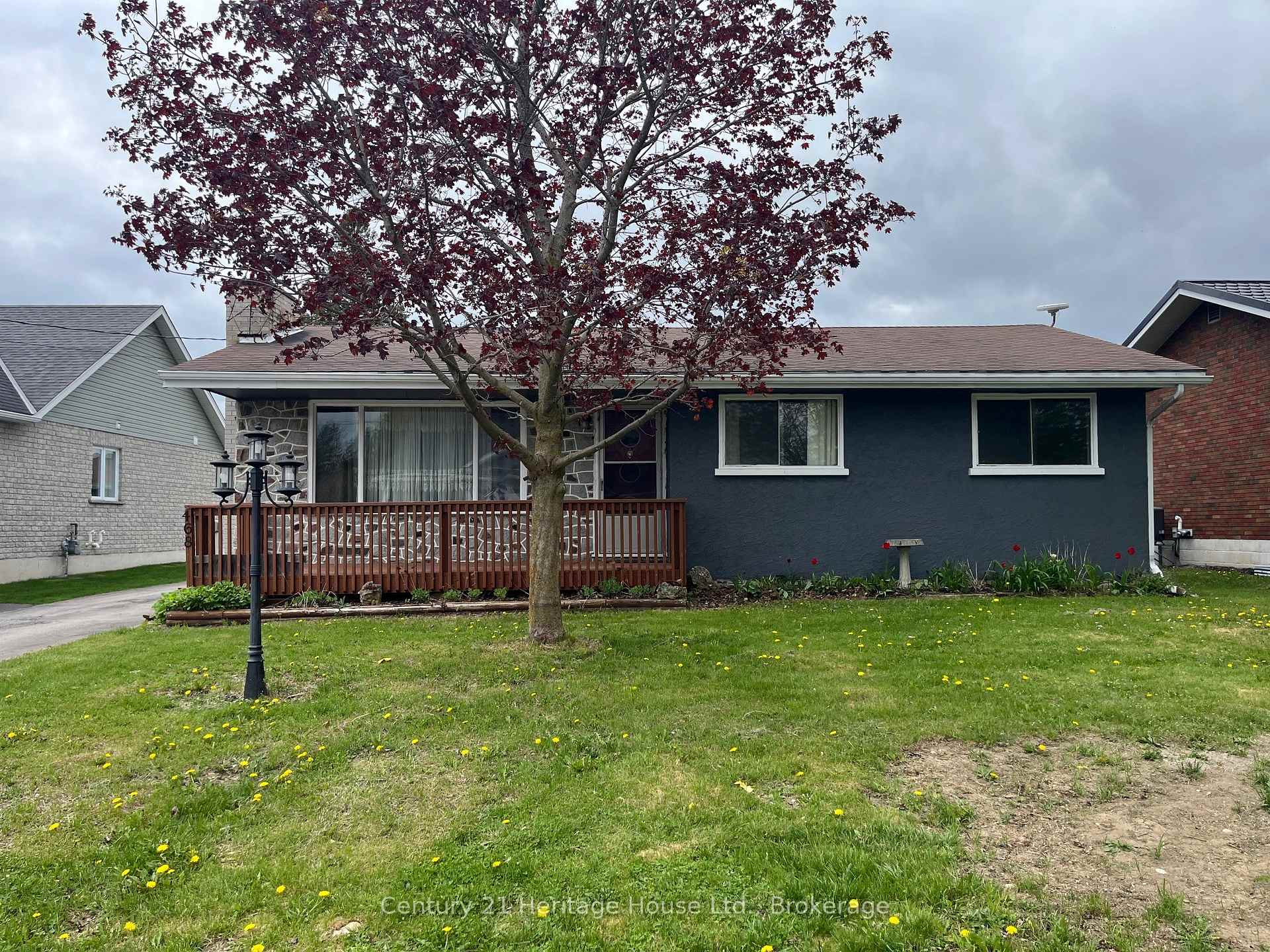 Photo 2 of 468 Countess Street S, West Grey — HOMEH