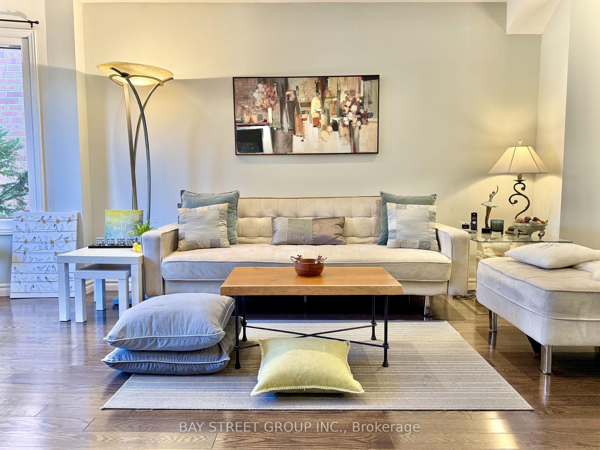 Photo 5 of 65 Rosedale Heights Drive, Vaughan, Uplands — HOMEH