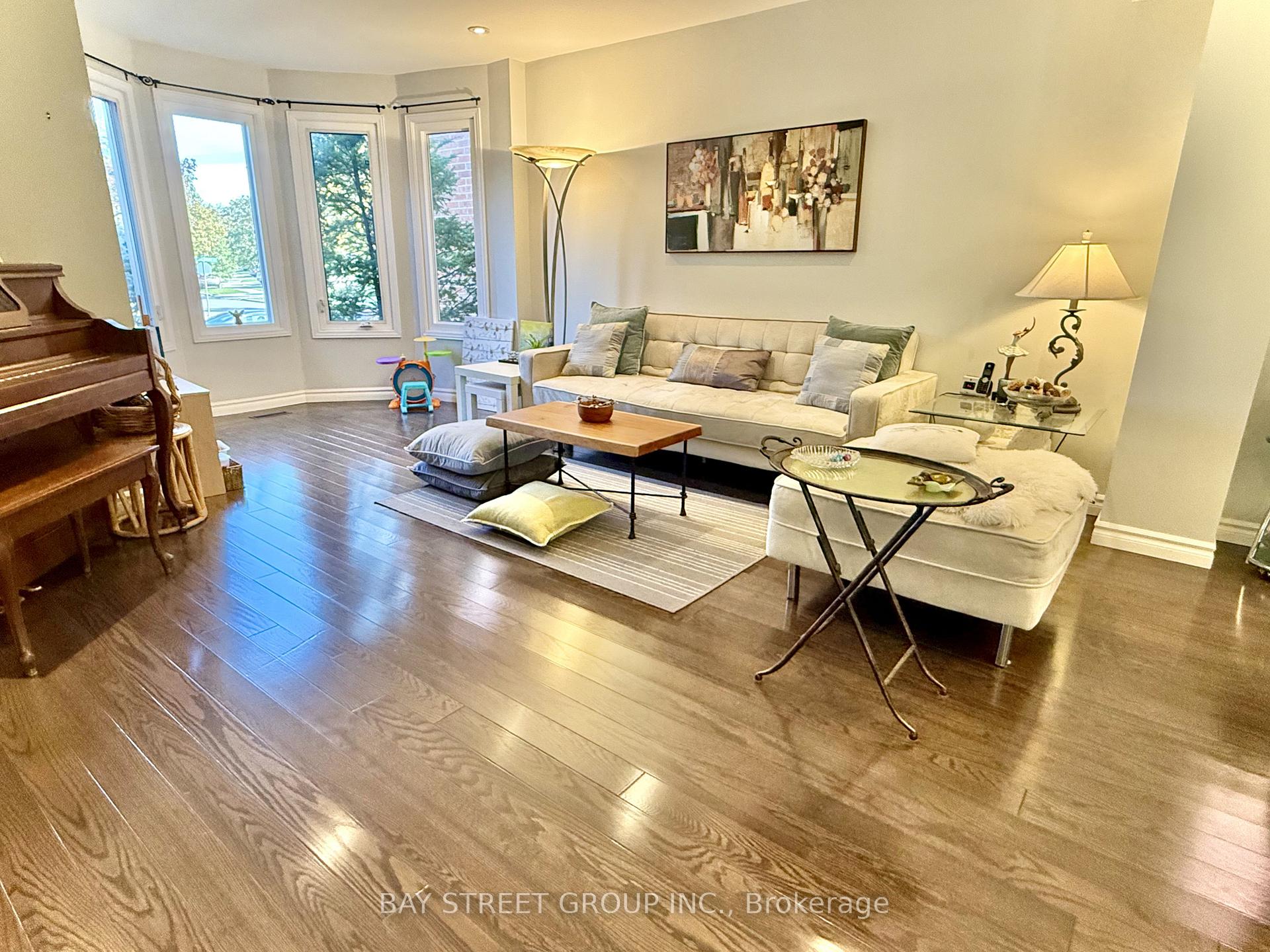 Photo 6 of 65 Rosedale Heights Drive, Vaughan, Uplands — HOMEH