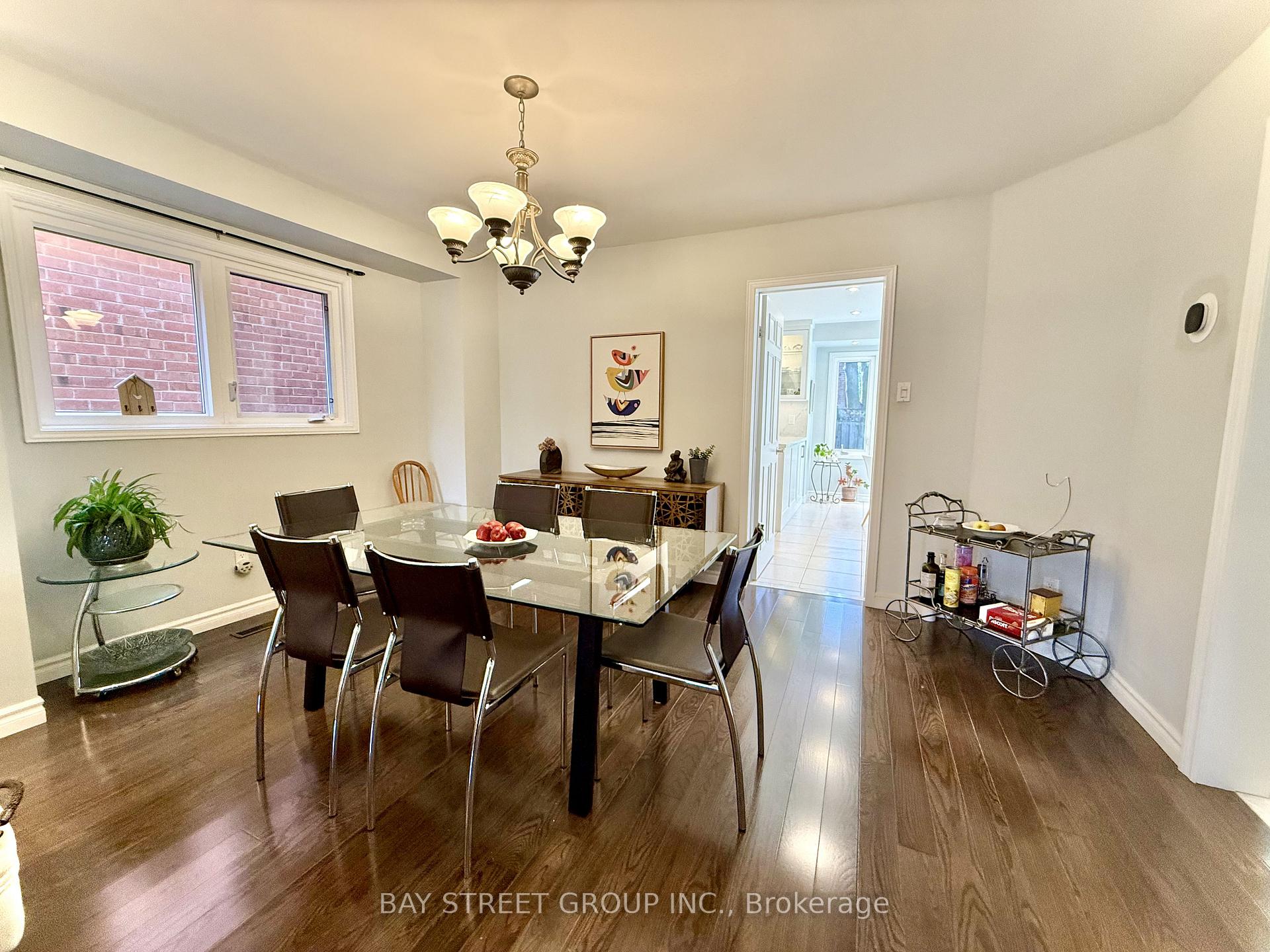 Photo 9 of 65 Rosedale Heights Drive, Vaughan, Uplands — HOMEH