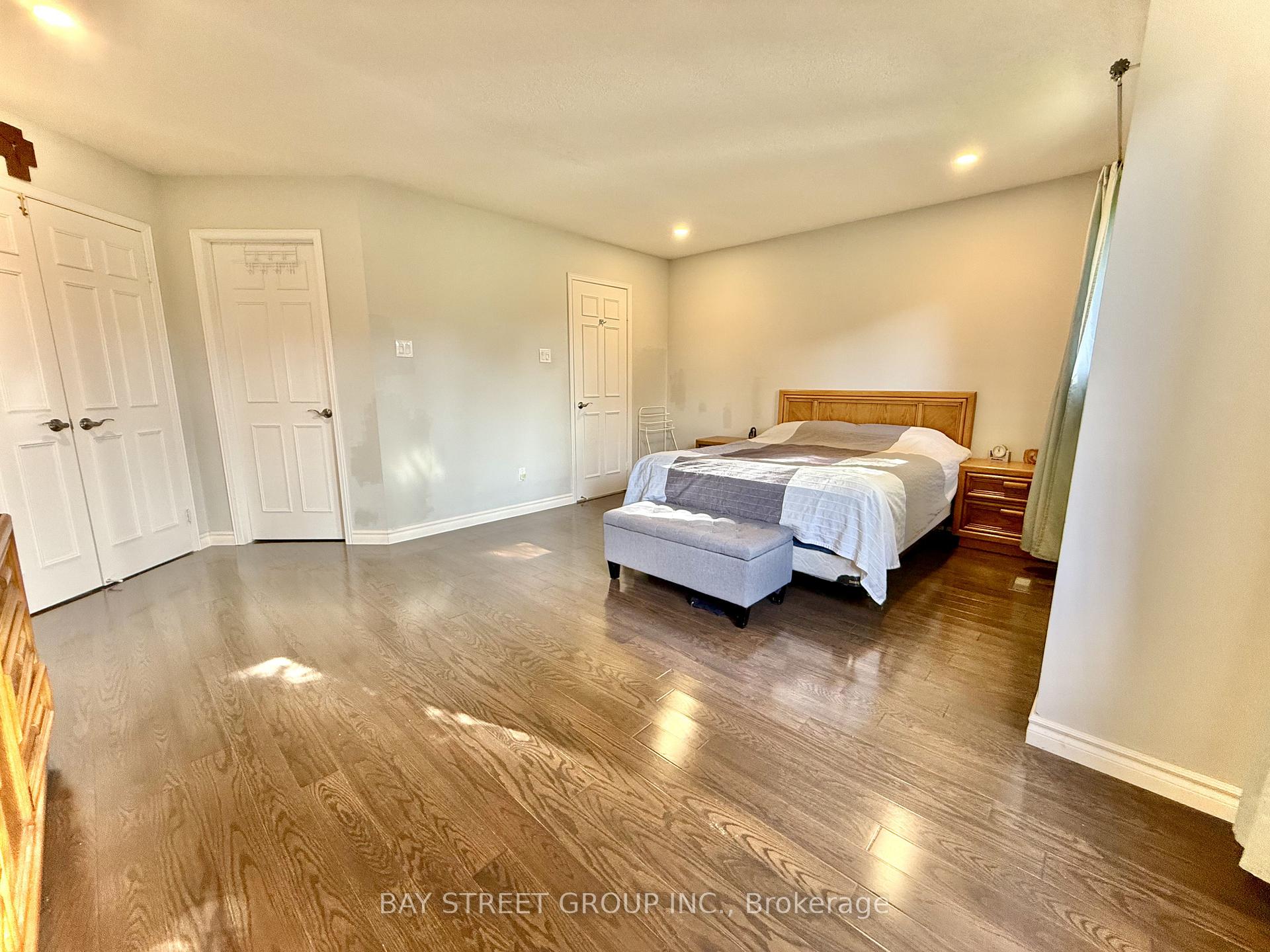 Photo 22 of 65 Rosedale Heights Drive, Vaughan, Uplands — HOMEH