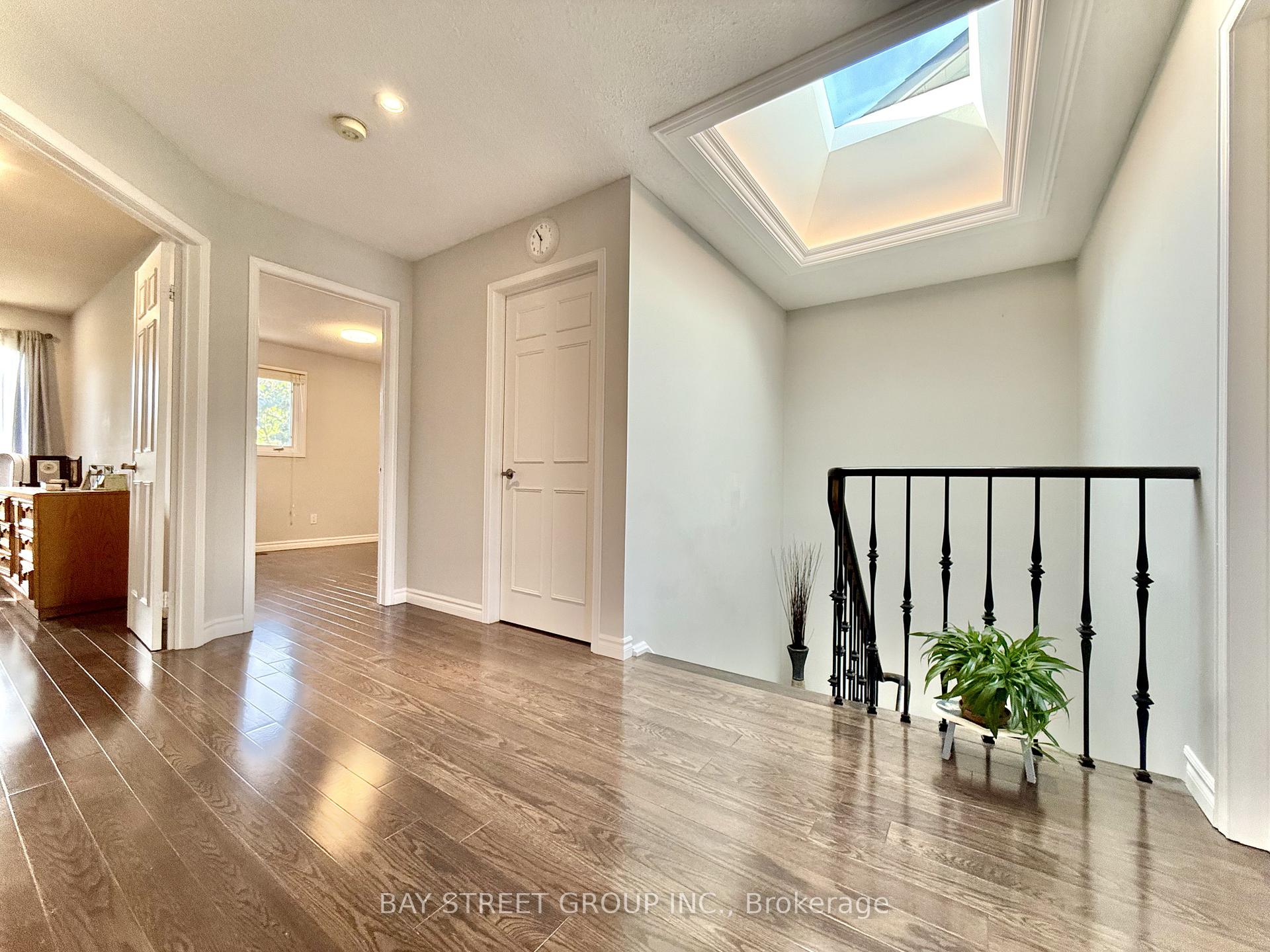 Photo 32 of 65 Rosedale Heights Drive, Vaughan, Uplands — HOMEH