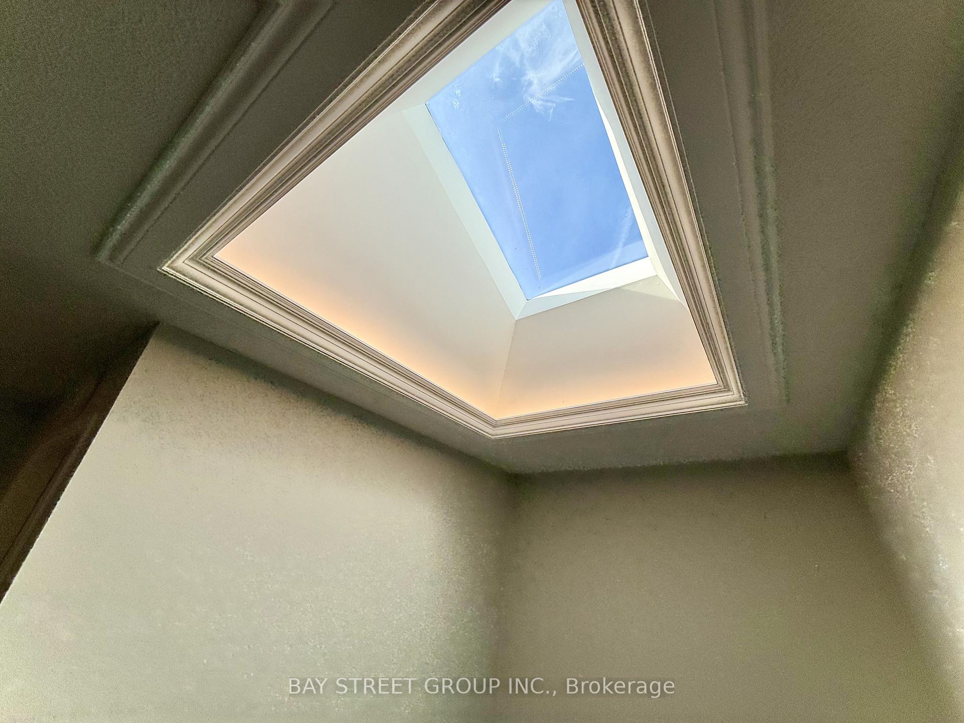 Photo 33 of 65 Rosedale Heights Drive, Vaughan, Uplands — HOMEH