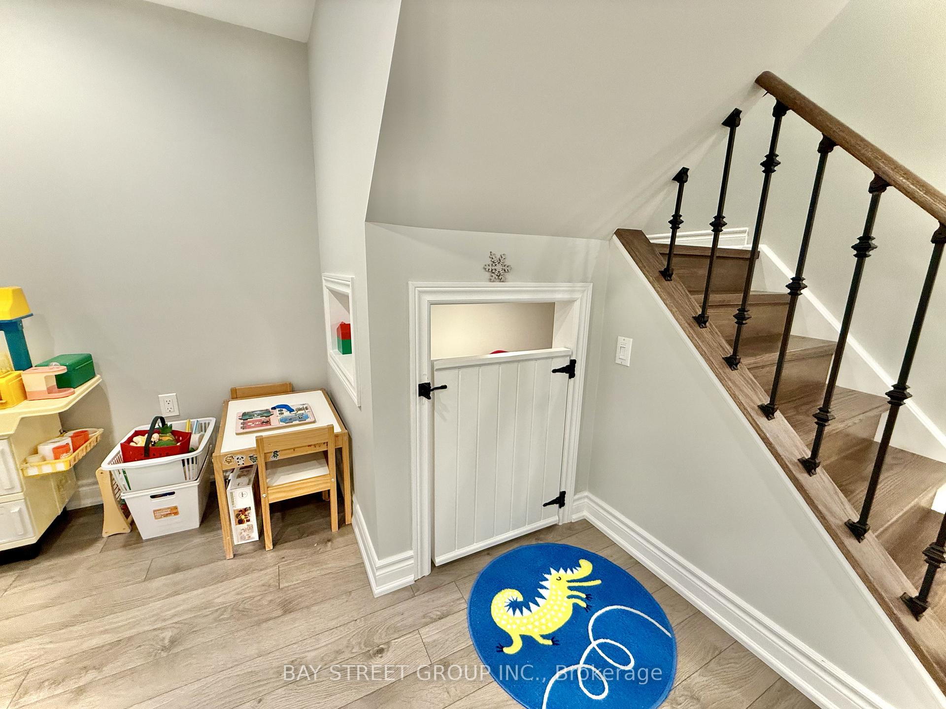 Photo 44 of 65 Rosedale Heights Drive, Vaughan, Uplands — HOMEH