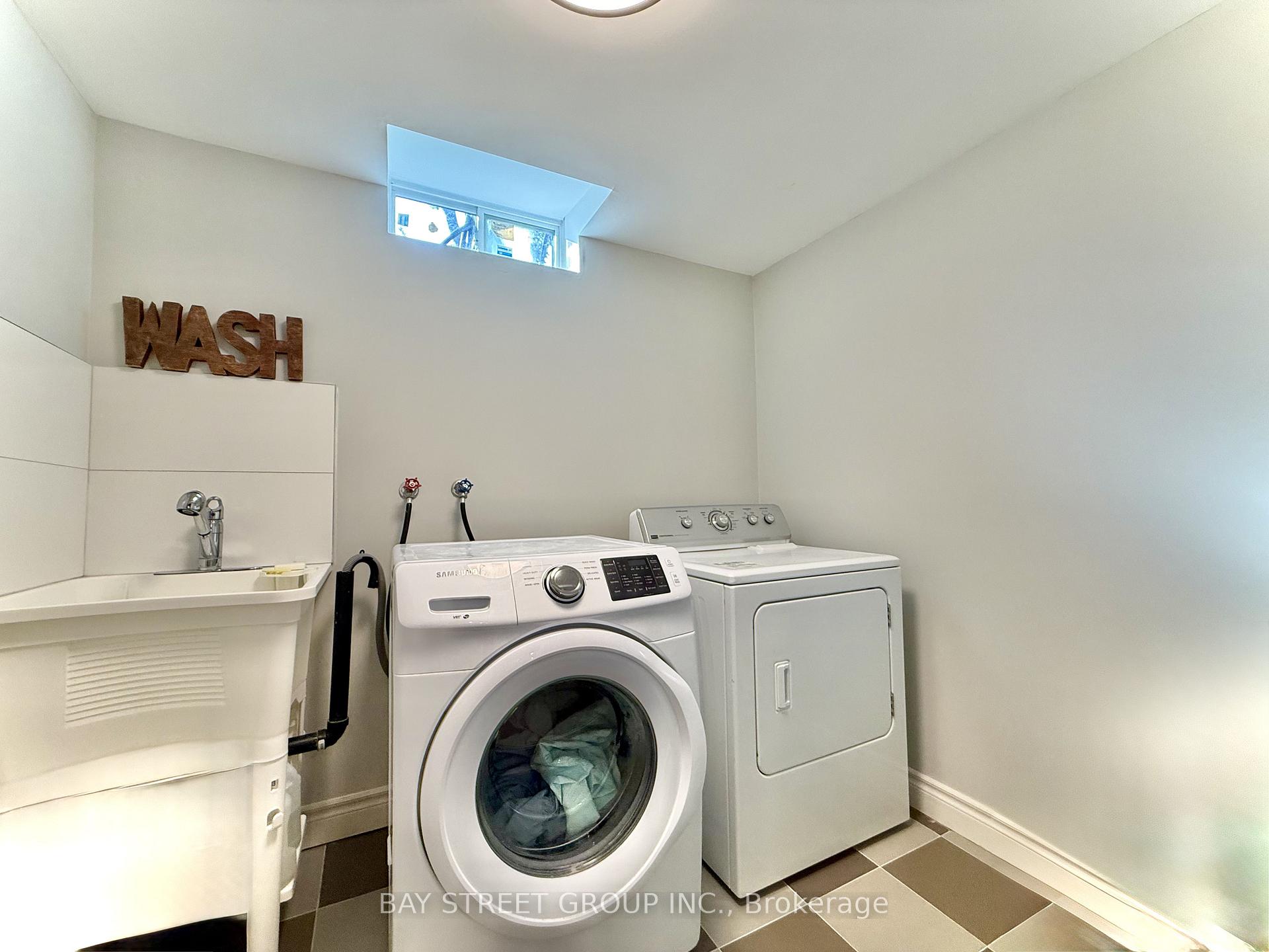 Photo 46 of 65 Rosedale Heights Drive, Vaughan, Uplands — HOMEH