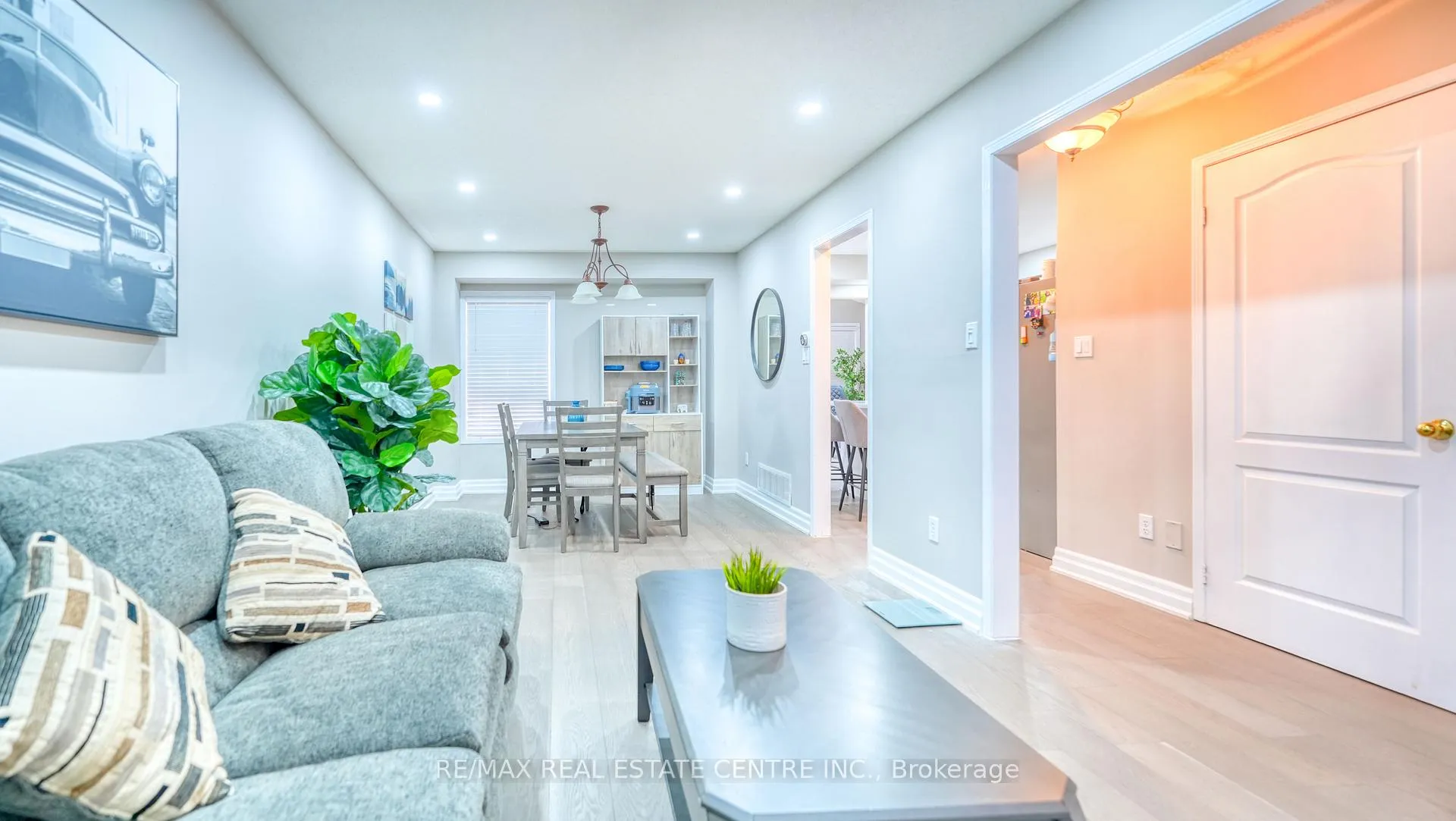 Photo 8 of 37 Shenandoah Drive, Whitby, Williamsburg — HOMEH