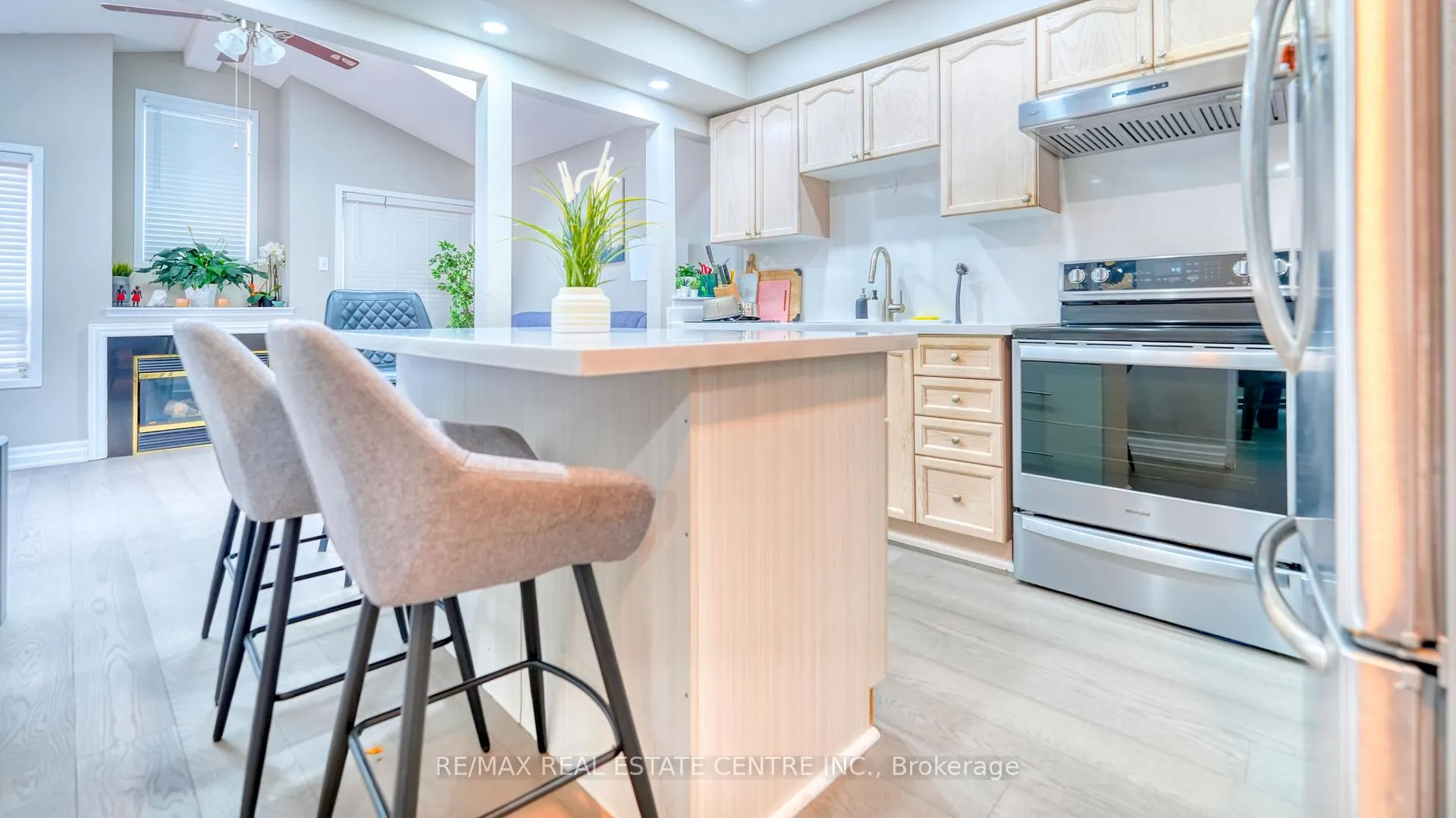 Photo 11 of 37 Shenandoah Drive, Whitby, Williamsburg — HOMEH