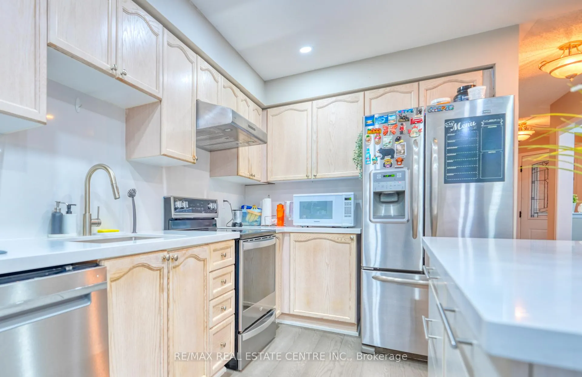 Photo 14 of 37 Shenandoah Drive, Whitby, Williamsburg — HOMEH
