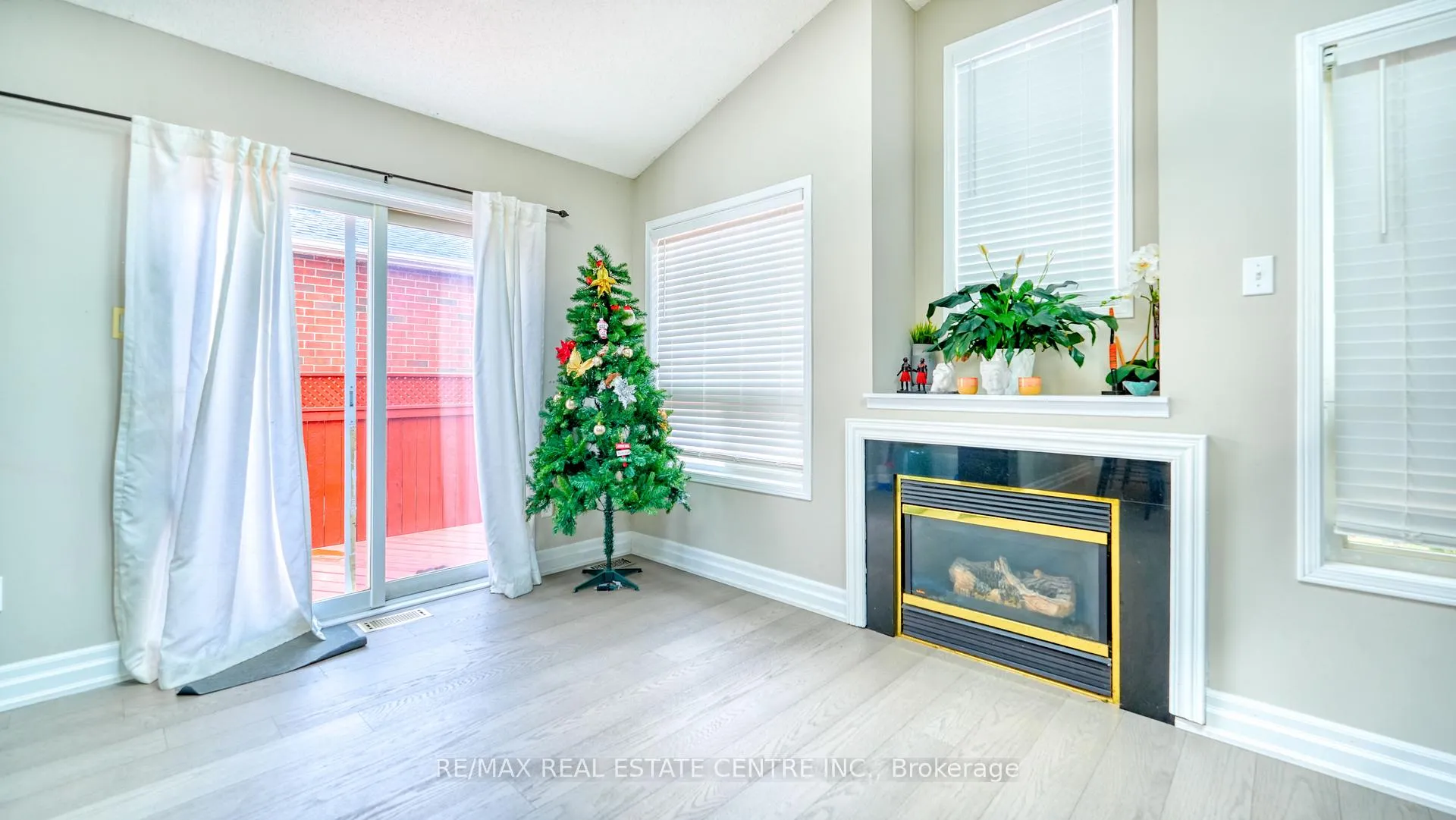 Photo 18 of 37 Shenandoah Drive, Whitby, Williamsburg — HOMEH