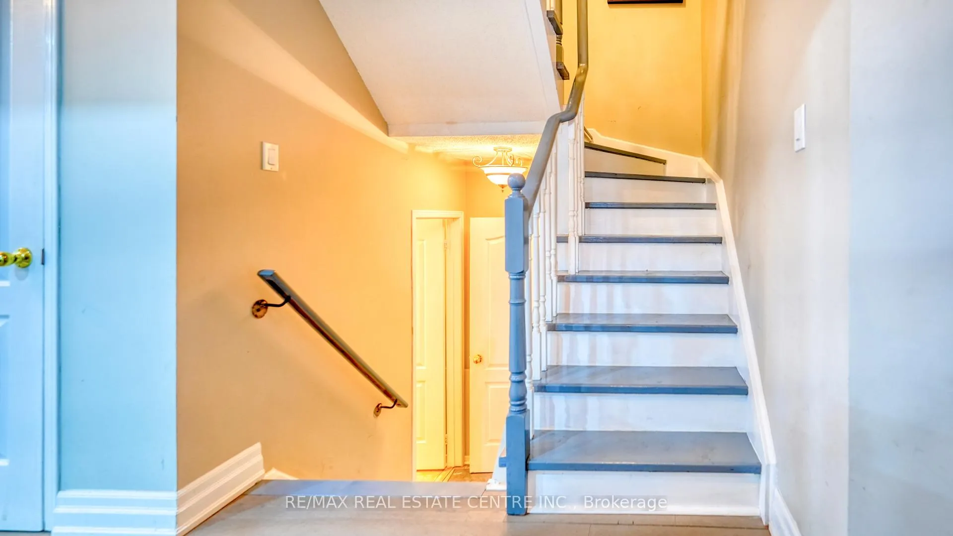 Photo 20 of 37 Shenandoah Drive, Whitby, Williamsburg — HOMEH
