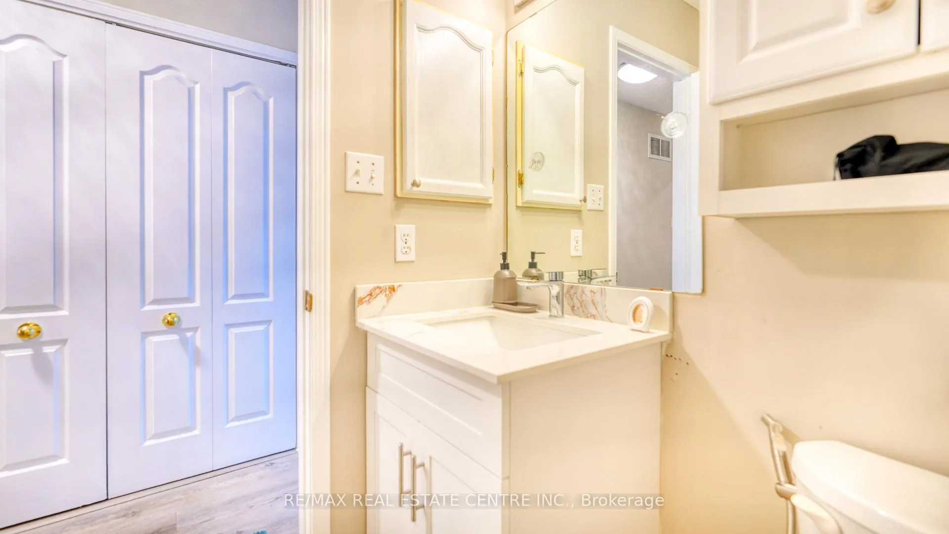 Photo 31 of 37 Shenandoah Drive, Whitby, Williamsburg — HOMEH