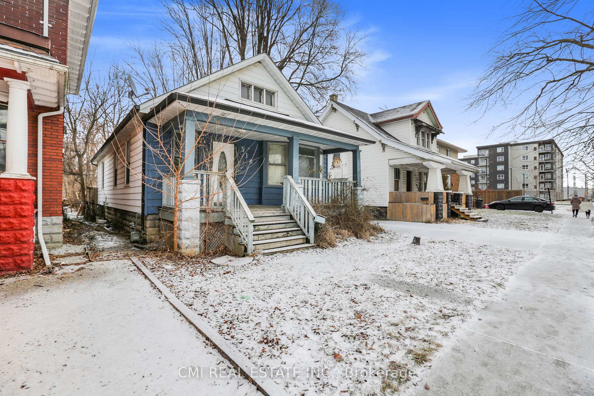 Photo 2 of 510 Crawford Avenue, Windsor — HOMEH