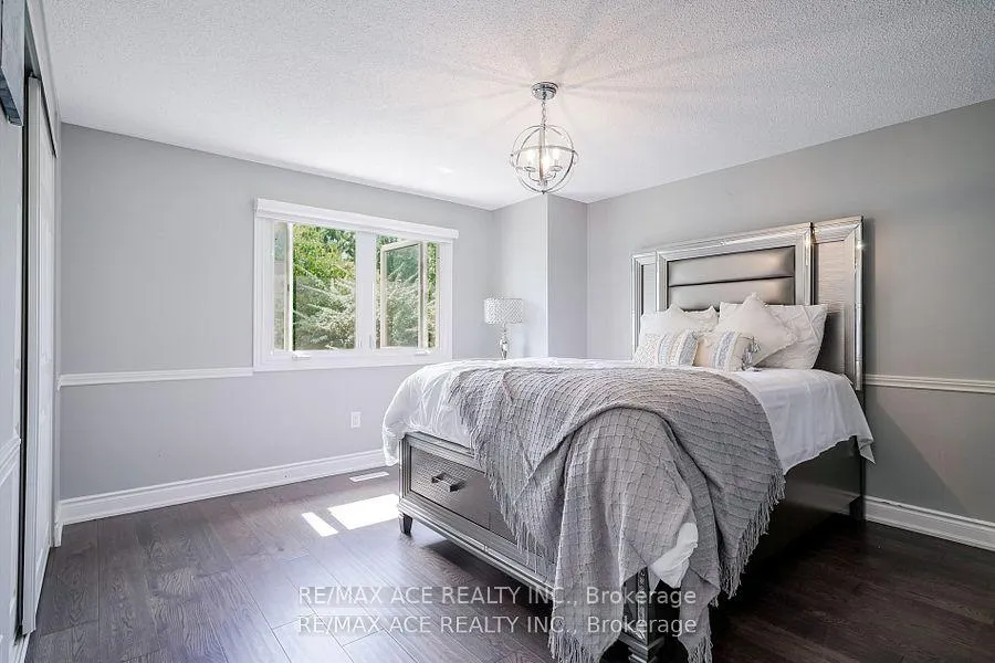 Photo 20 of 10 Maplewood Drive, Whitby, Blue Grass Meadows — HOMEH