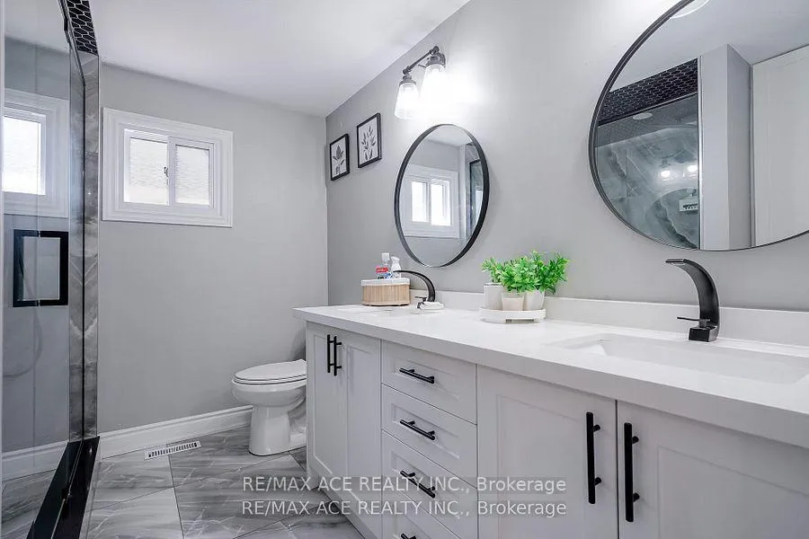 Photo 25 of 10 Maplewood Drive, Whitby, Blue Grass Meadows — HOMEH