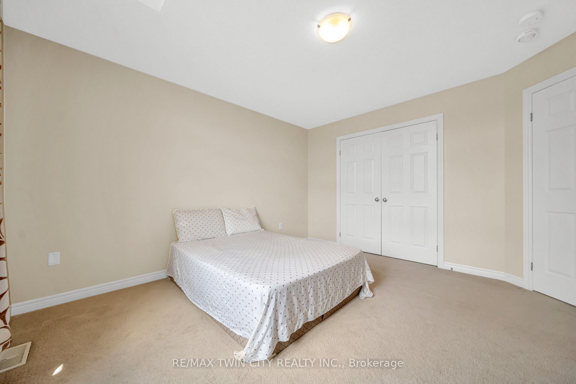 Photo 24 of 697 Sundew Drive, Waterloo — HOMEH
