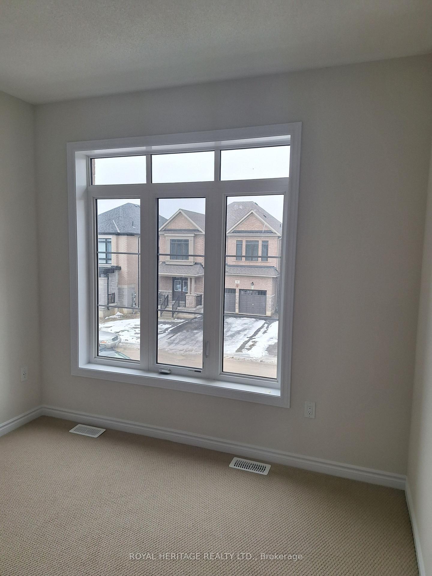 Photo 6 of 9 Waterfront Crescent, Whitby, Port Whitby — HOMEH