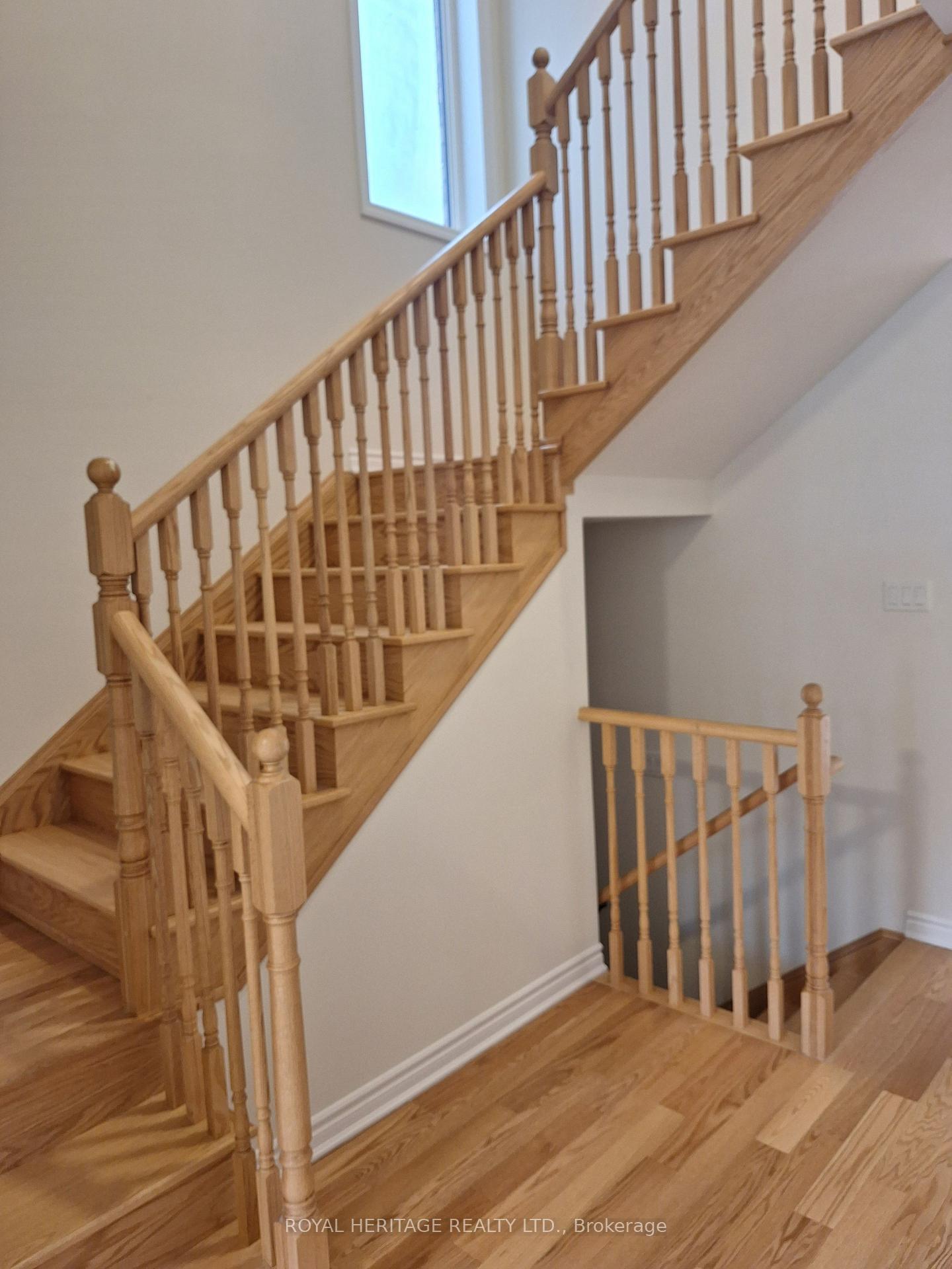 Photo 10 of 9 Waterfront Crescent, Whitby, Port Whitby — HOMEH