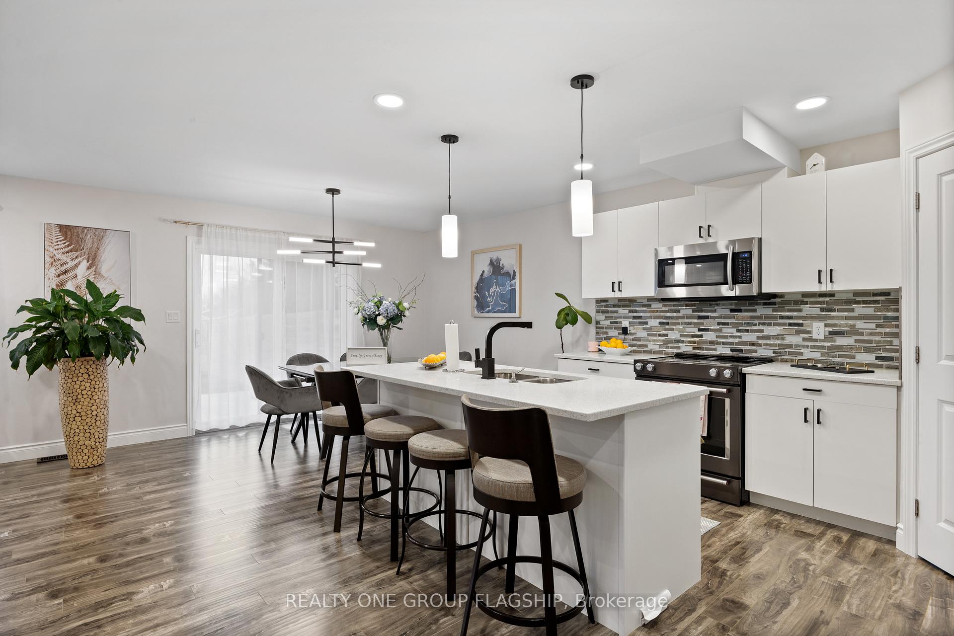 Photo 6 of 1176 Kamloops Street, Windsor — HOMEH