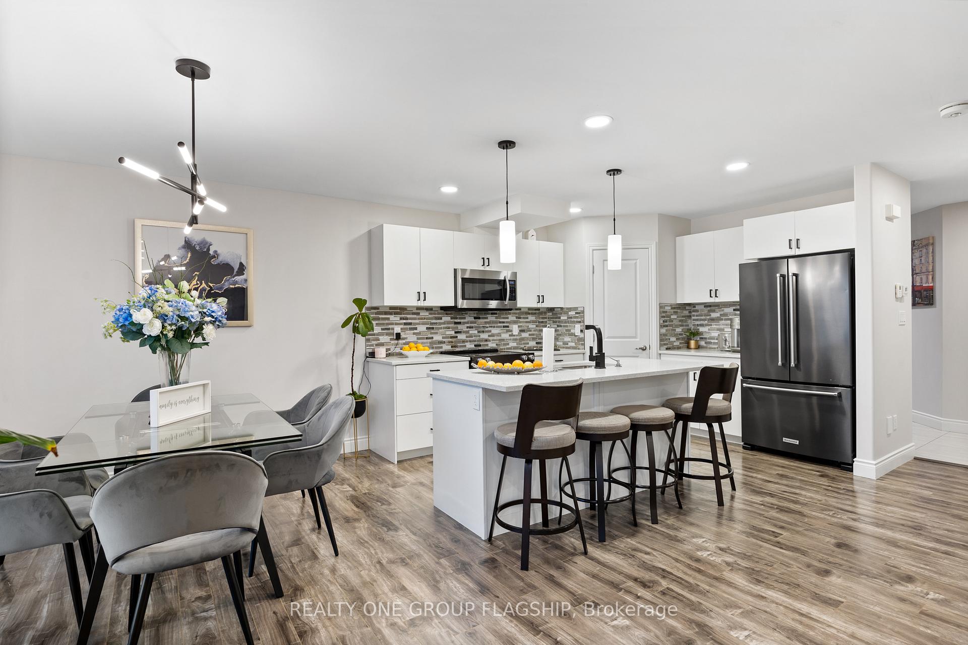 Photo 7 of 1176 Kamloops Street, Windsor — HOMEH