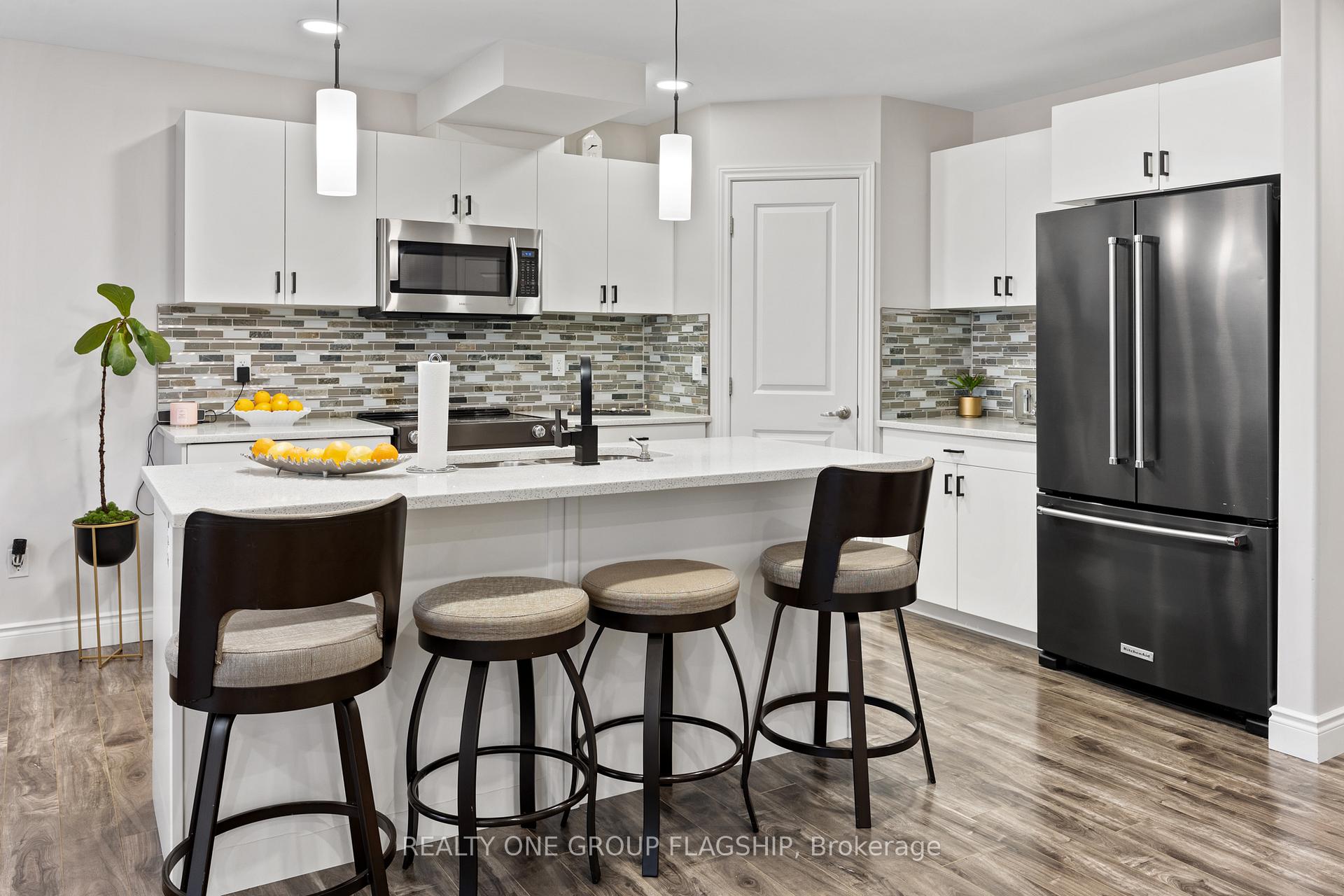 Photo 8 of 1176 Kamloops Street, Windsor — HOMEH