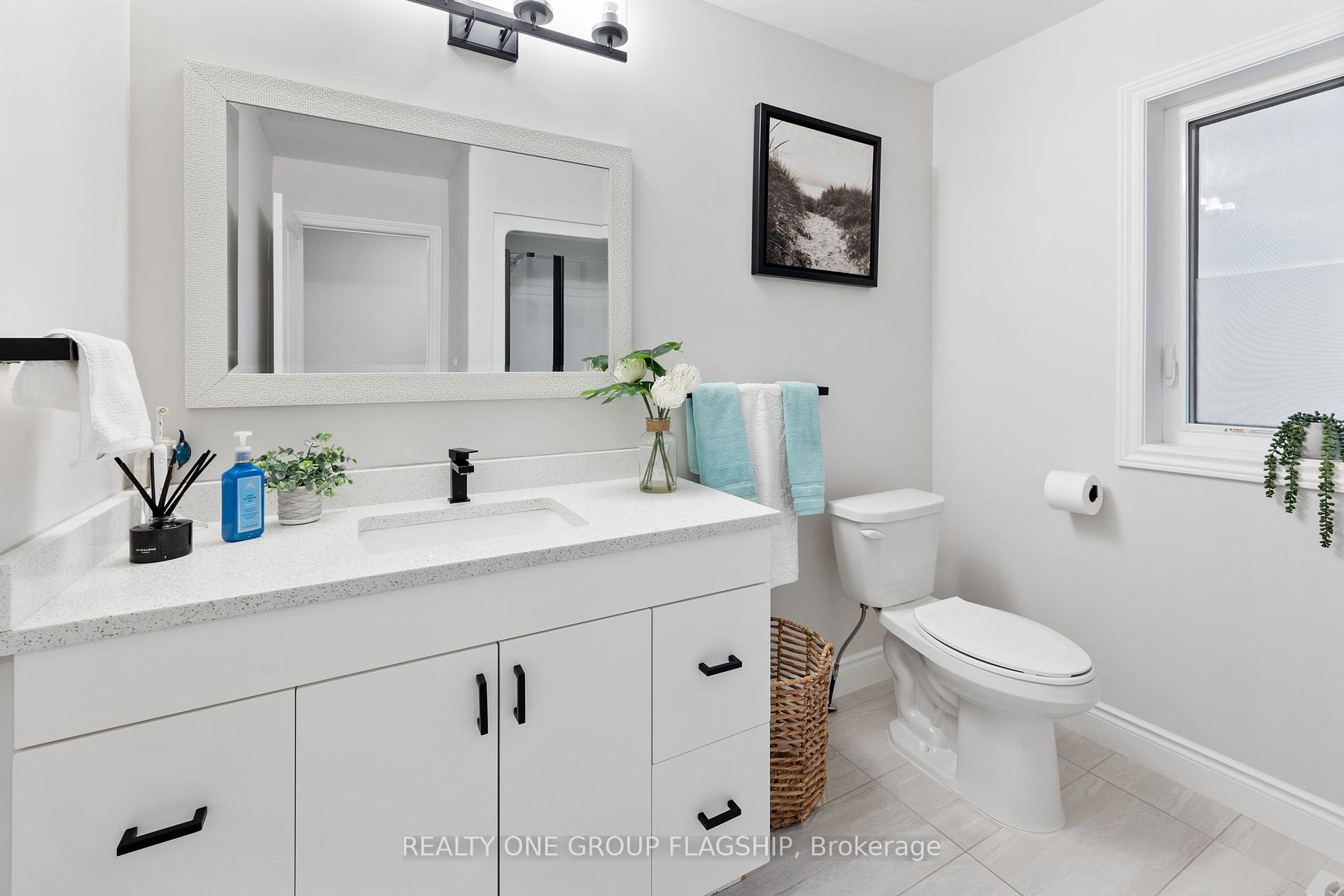 Photo 25 of 1176 Kamloops Street, Windsor — HOMEH