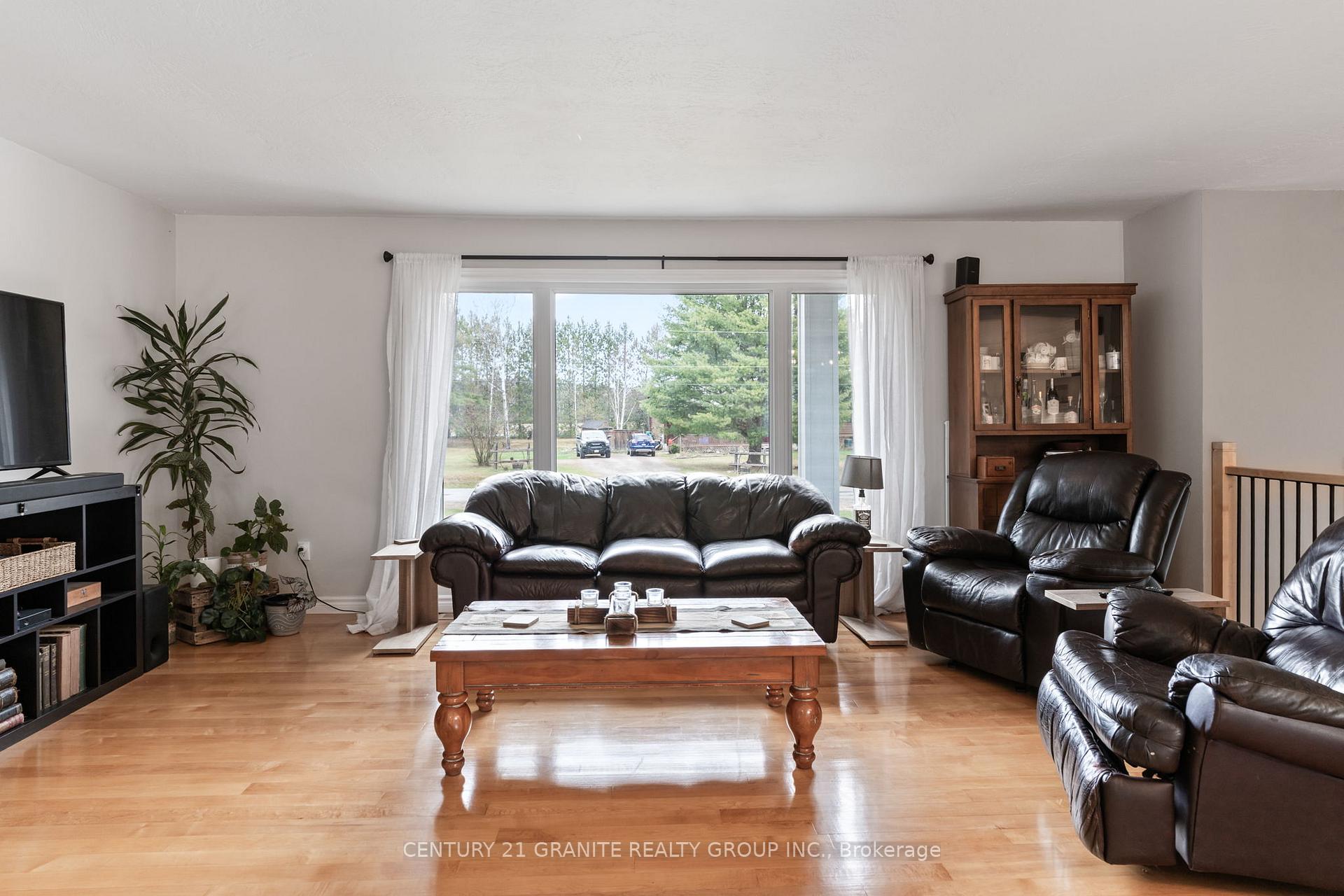 Photo 8 of 4 Airview Drive, Bancroft, Bancroft Ward — HOMEH
