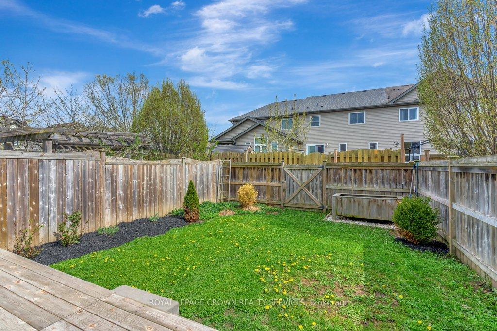 Photo 26 of 503 Virginia Creeper Street, Waterloo — HOMEH