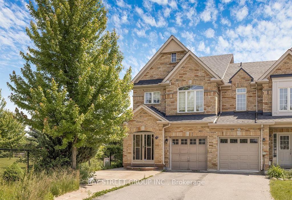 Front of 81 Village Vista Way