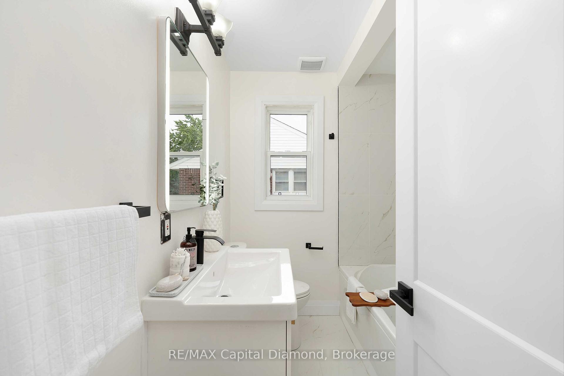 Photo 28 of 3521 Dominion Boulevard, Windsor — HOMEH