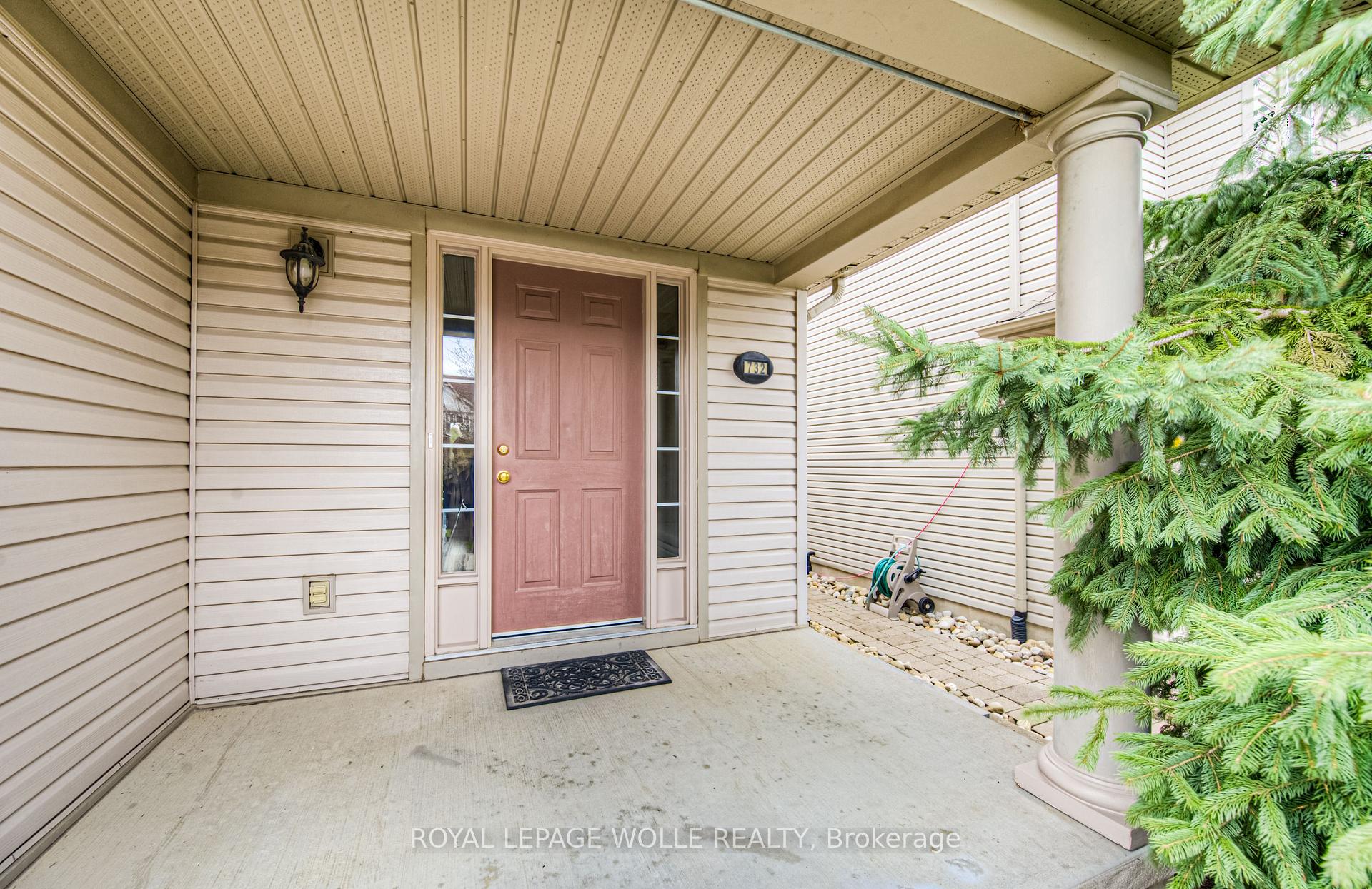 Photo 4 of 732 Grand Banks Drive, Waterloo — HOMEH