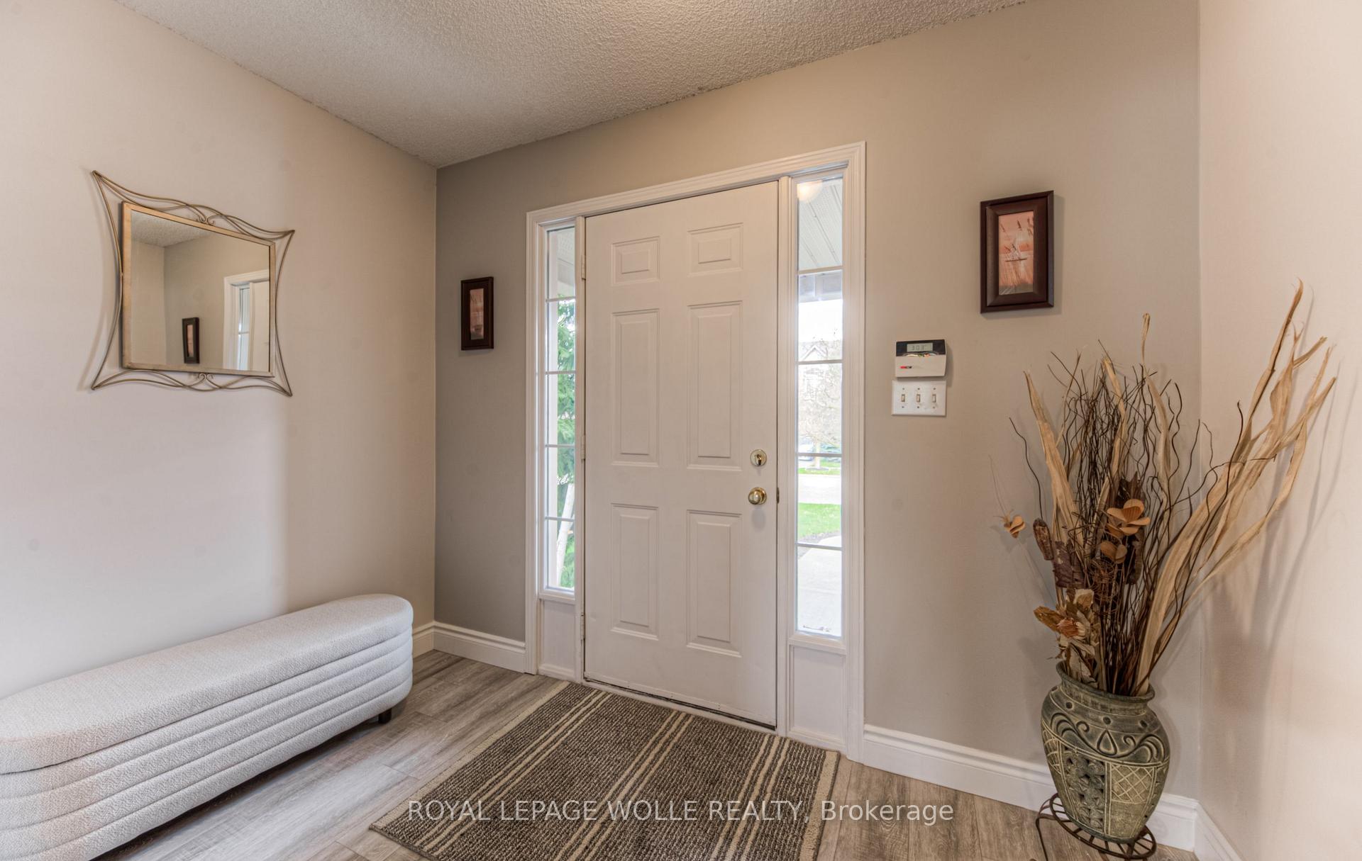 Photo 5 of 732 Grand Banks Drive, Waterloo — HOMEH