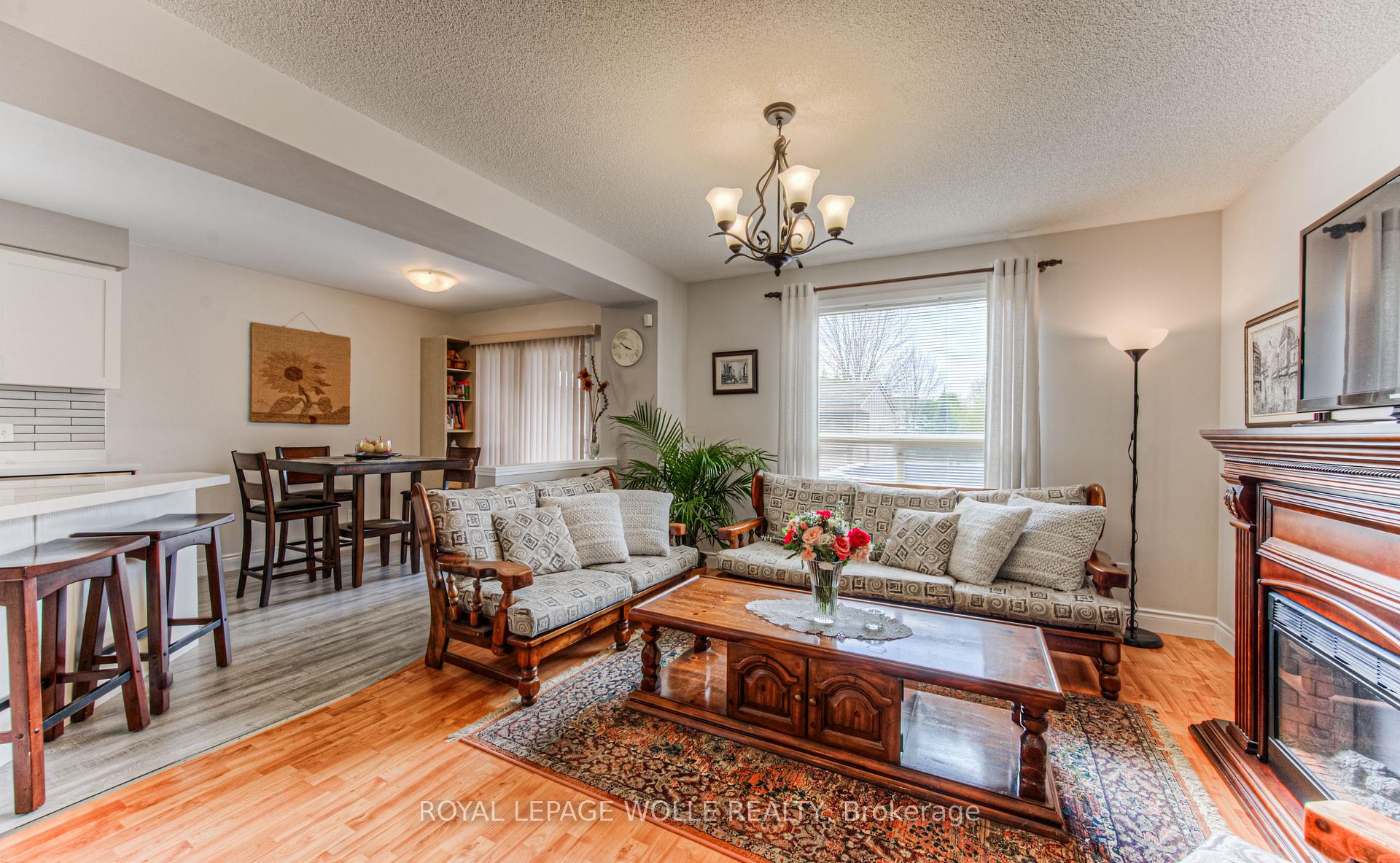 Photo 10 of 732 Grand Banks Drive, Waterloo — HOMEH